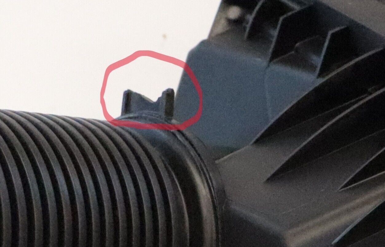 Land Rover Range Rover Sport 2022-2023 OEM Air Filter and Housing RH - Image 13