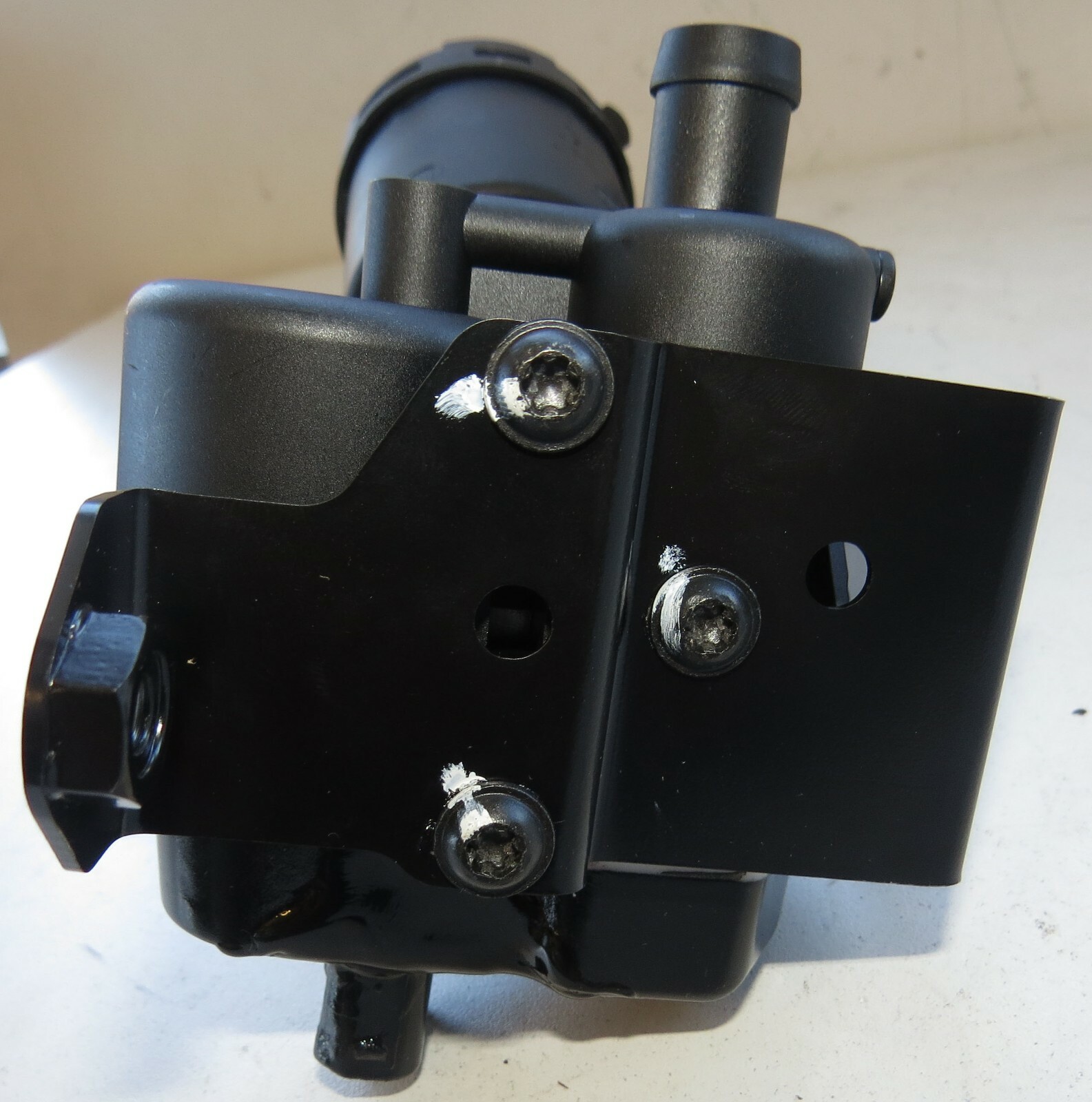 Aston Martin DB9 2004-2010 2011 2012 2013 2014 2015 2016 OEM Fuel Vapor Filter – Image 7