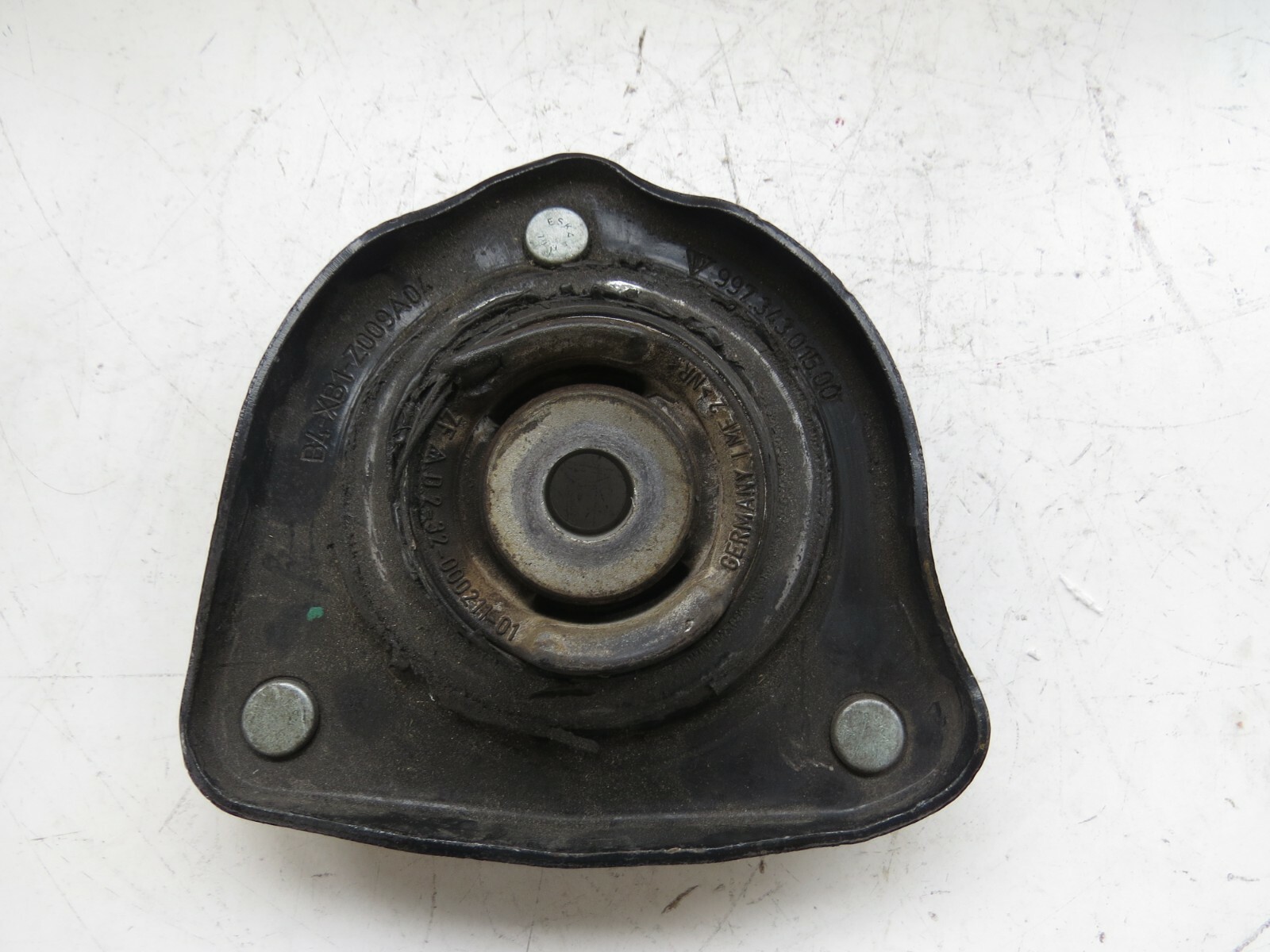 Porsche 911 2006-2013 OEM Front Driver Side Upper Strut Bearing Mount – Image 5