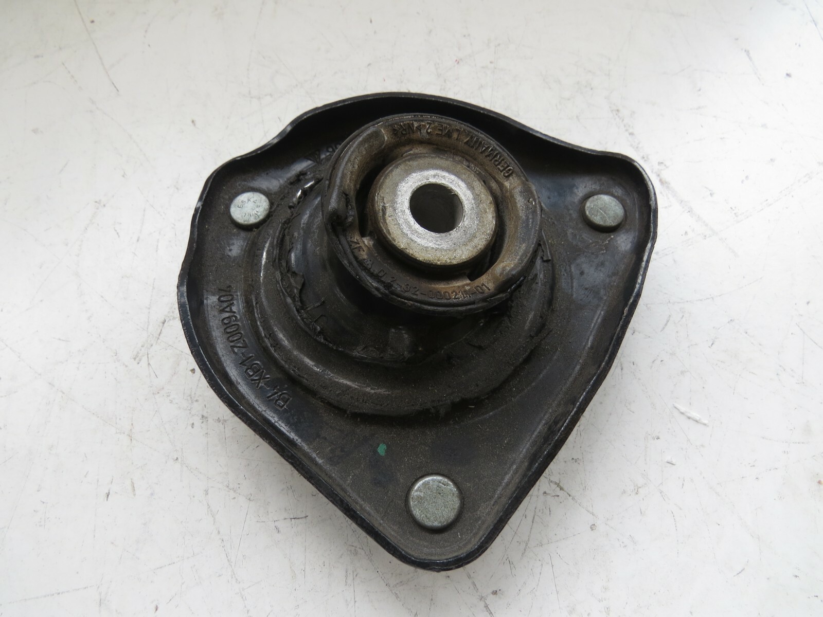 Porsche 911 2006-2013 OEM Front Driver Side Upper Strut Bearing Mount – Image 6