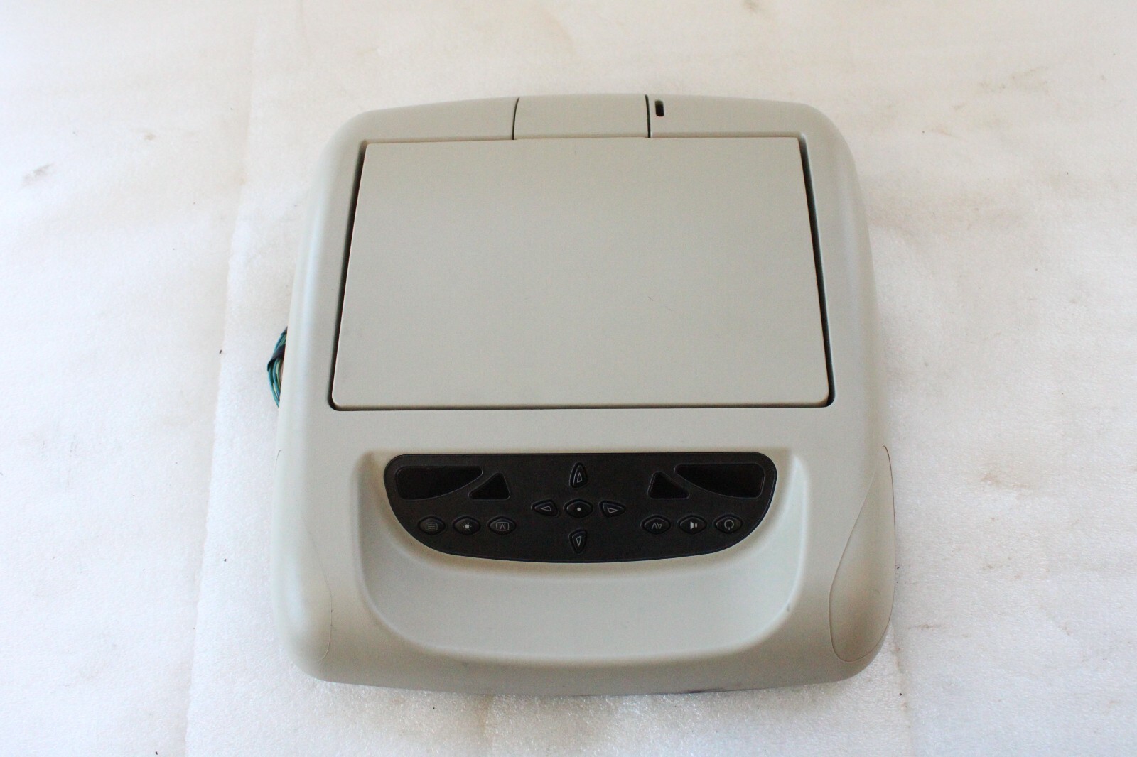 Volvo XC90 2002-2015 OEM DVD Monitor 12V Rear