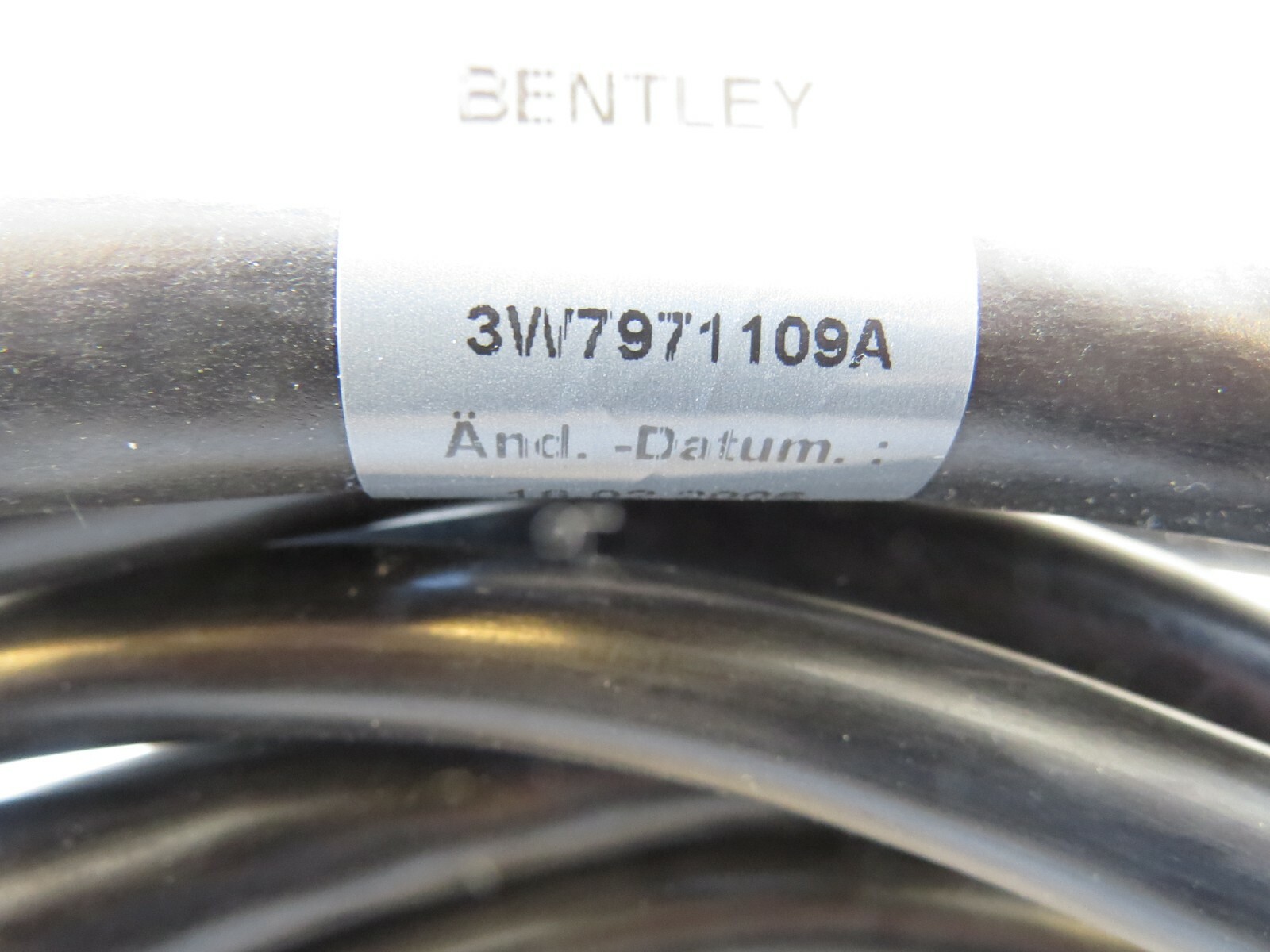 Bentley Continental GTC SS 2007-2011 OEM Wiring Set for Battery and Alternator - Image 10