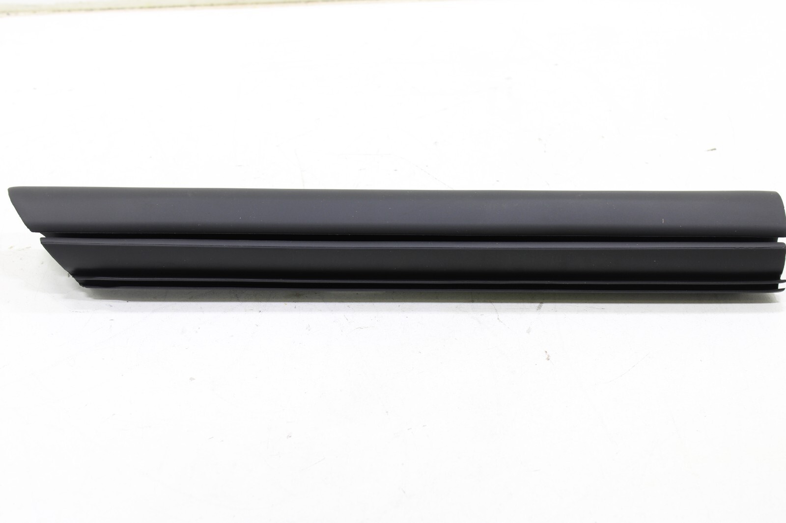 Range Rover Evoque 2017-2019 OEM NEW Convertible Top Weatherstrip Seal Center RH - Image 8