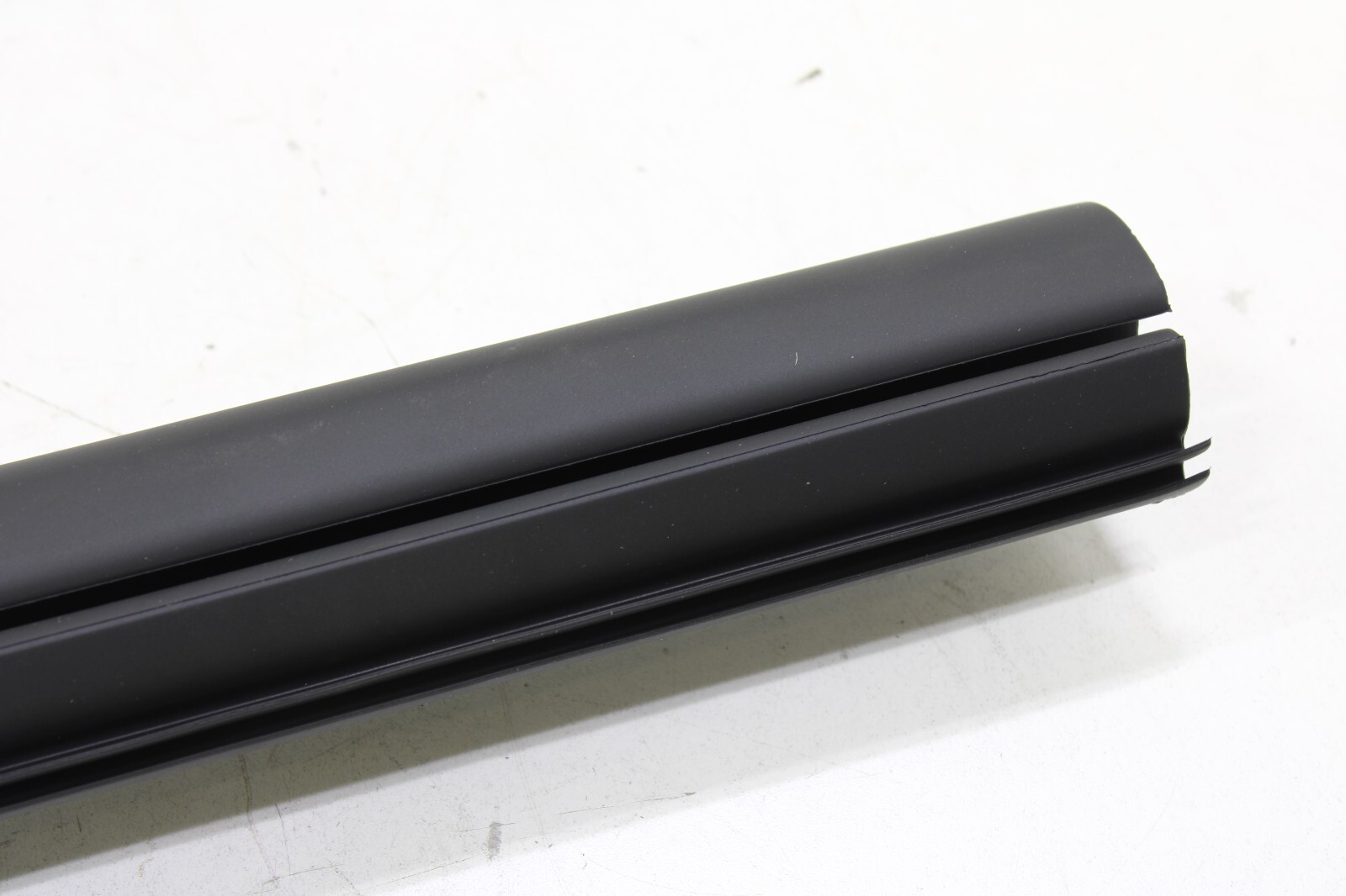 Range Rover Evoque 2017-2019 OEM NEW Convertible Top Weatherstrip Seal Center RH - Image 11