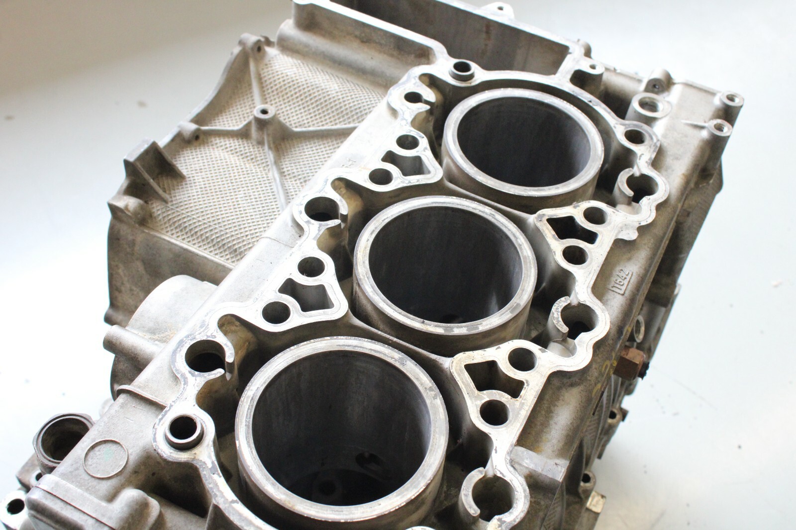 Porsche Boxster 986 2.7L 2000-2004 OEM Engine Block Left & Right Side – Image 6