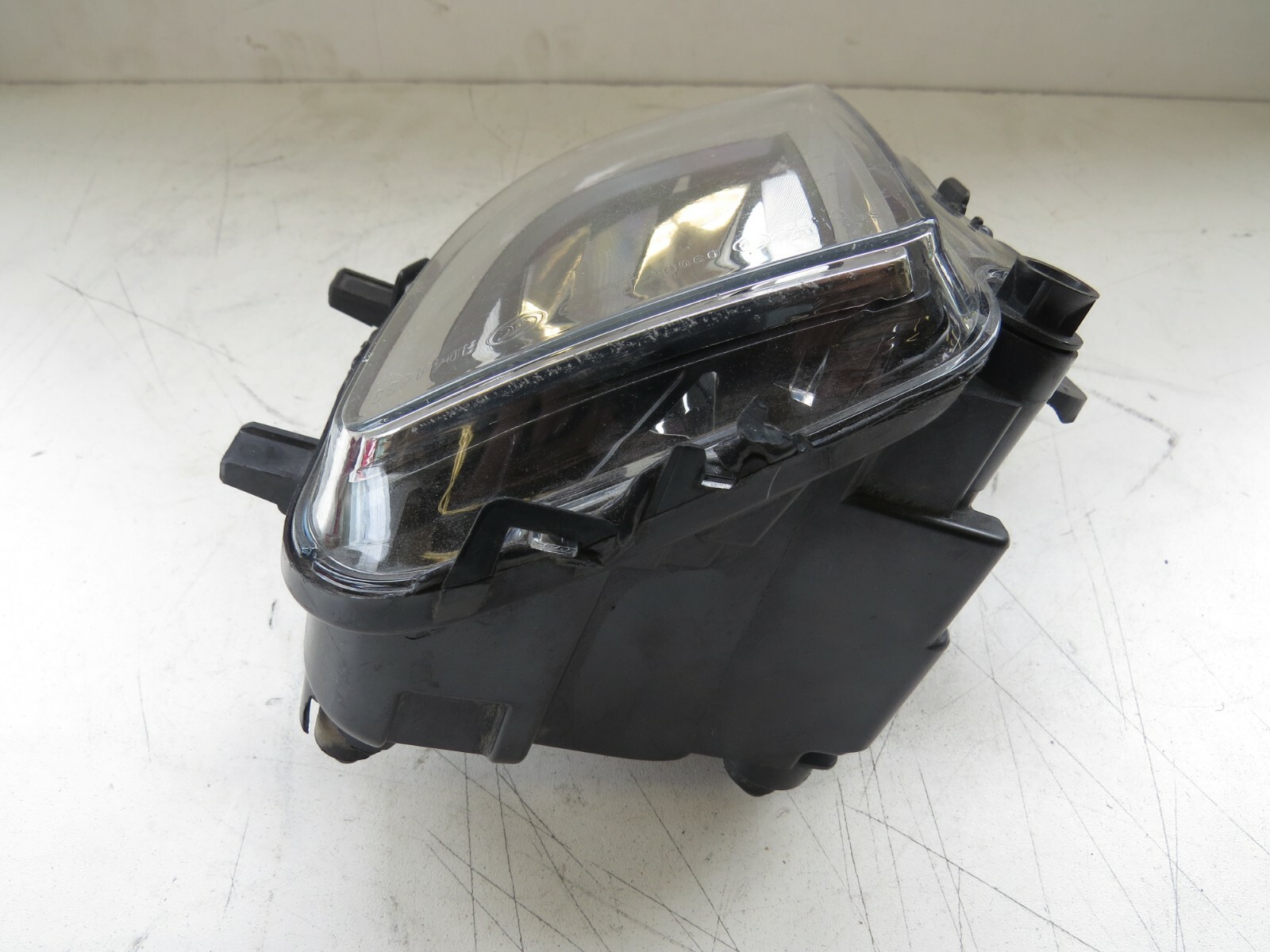 Volkswagen Jetta GTI 2010-2012 2013 2014 2015 2016 2017 OEM Fog Light Left Side - Image 4