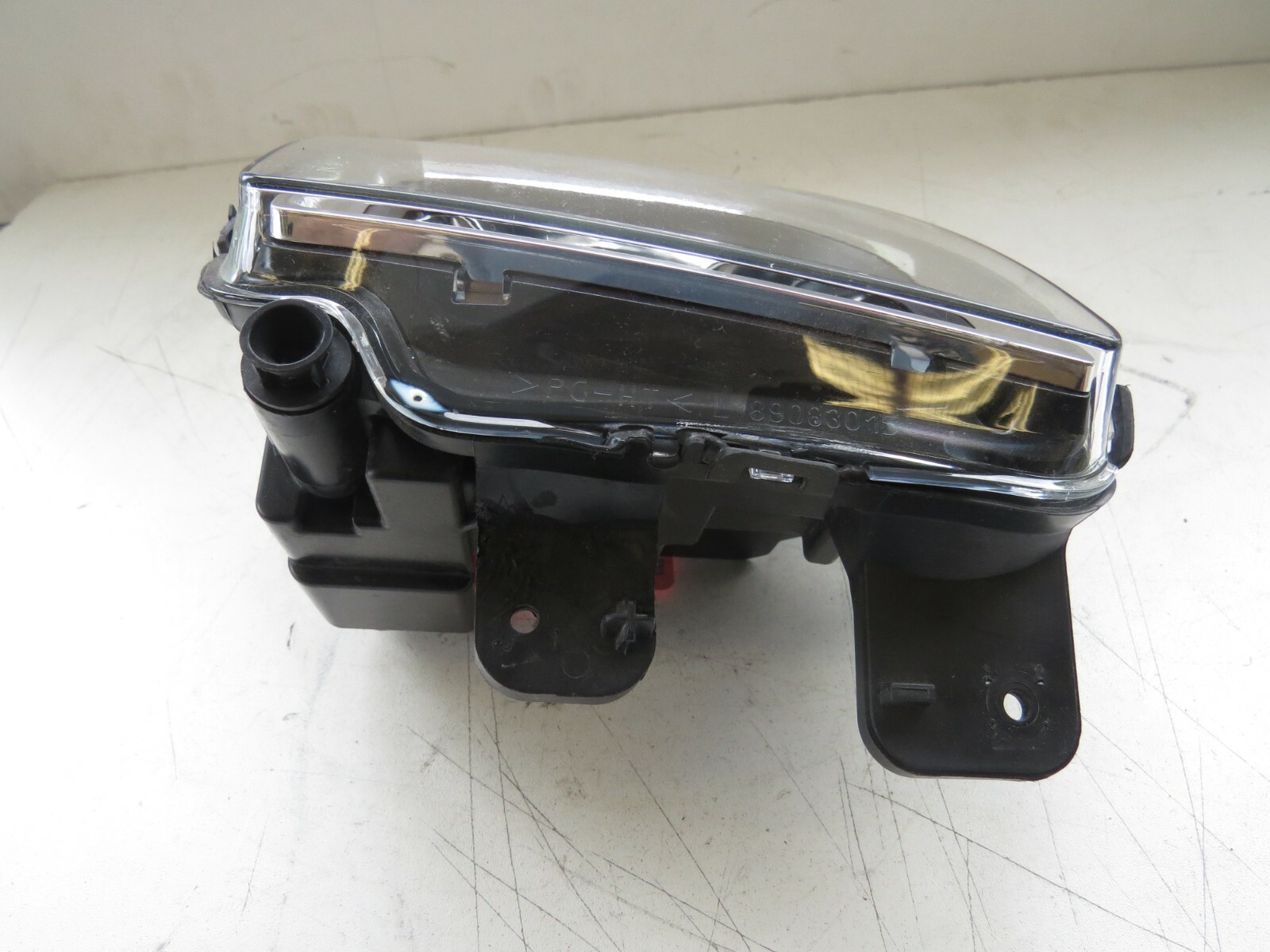 Volkswagen Jetta GTI 2010-2012 2013 2014 2015 2016 2017 OEM Fog Light Left Side - Image 5