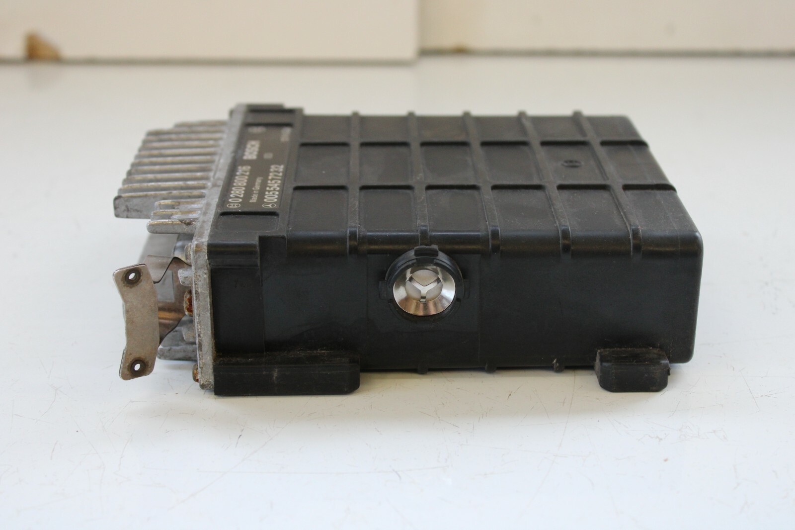 Mercedes-Benz 300E 1987-1988 OEM ECM Engine Control Module Computer Unit - Image 9