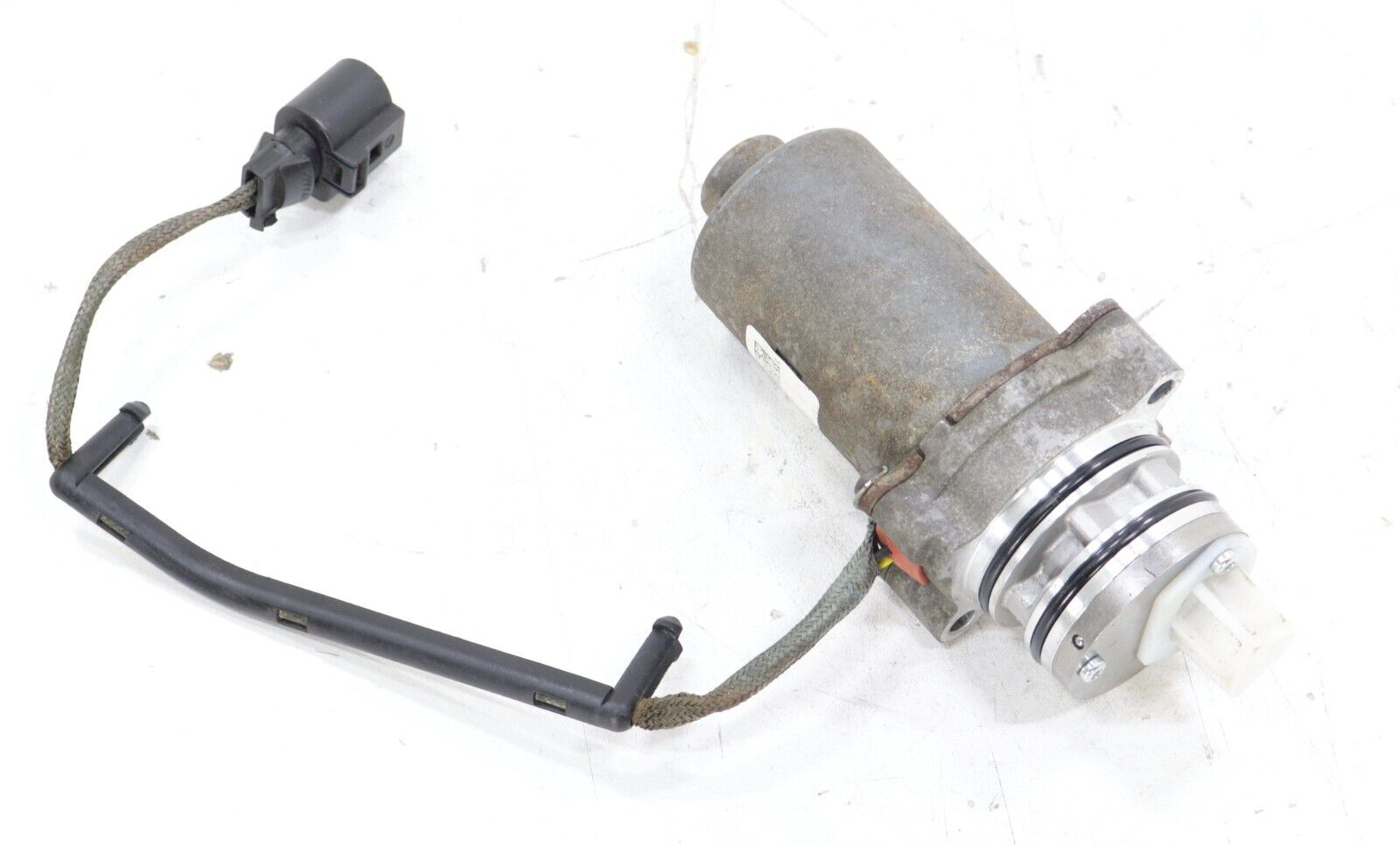 Audi Volkswagen 2014-2018 OEM Haldex Unit Pump - Image 7