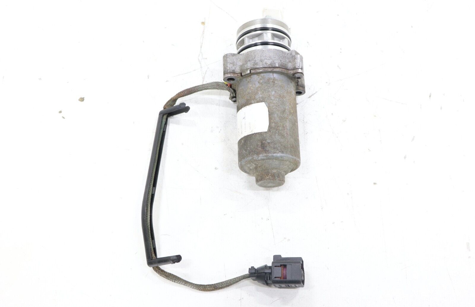 Audi Volkswagen 2014-2018 OEM Haldex Unit Pump - Image 9