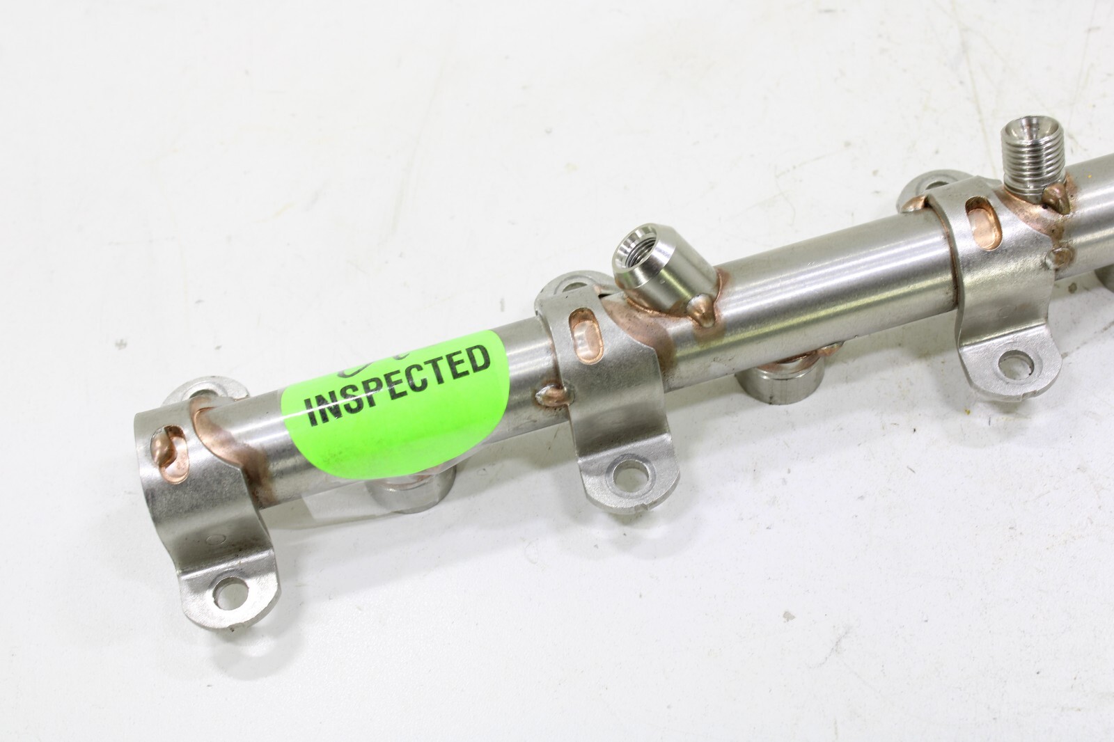 Audi 4.0L V8 2019-2022 OEM Fuel Distribution Rail Bank 2 Cylinders 1-4 Left – Image 2