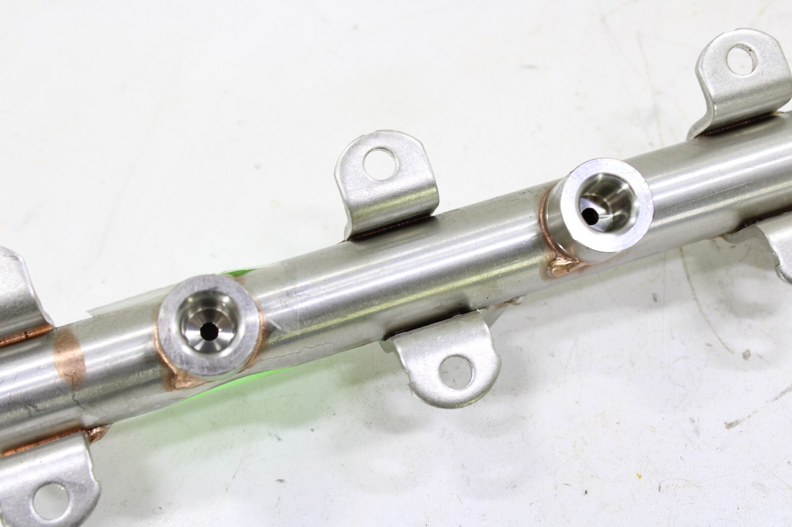 Audi 4.0L V8 2019-2022 OEM Fuel Distribution Rail Bank 2 Cylinders 1-4 Left – Image 11