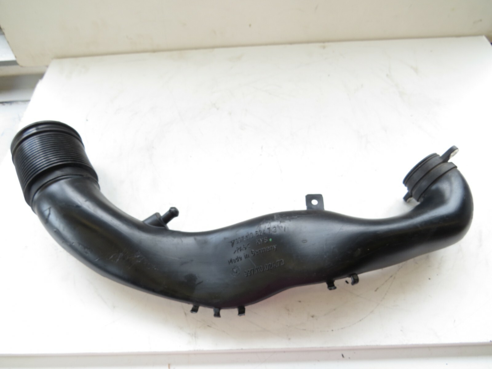 Porsche 991 2007-2009 OEM Engine Air Intake Hose Right 99711002473 99711062473 – Image 7