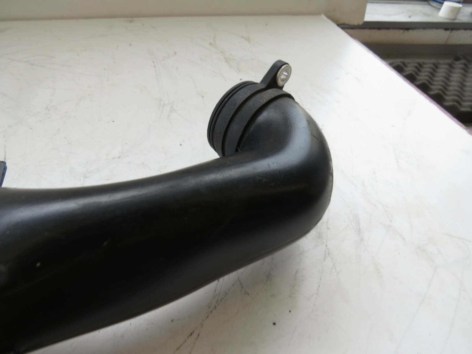 Porsche 991 2007-2009 OEM Engine Air Intake Hose Right 99711002473 99711062473 – Image 8