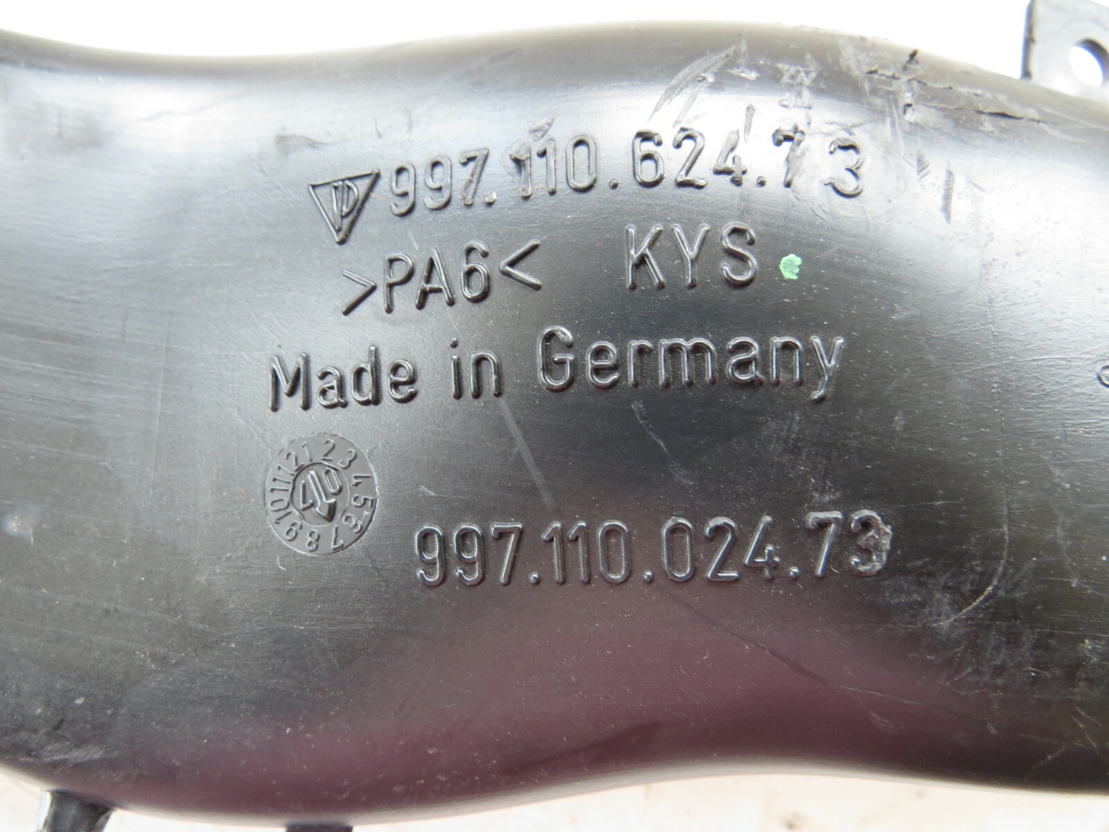 Porsche 991 2007-2009 OEM Engine Air Intake Hose Right 99711002473 99711062473 – Image 10
