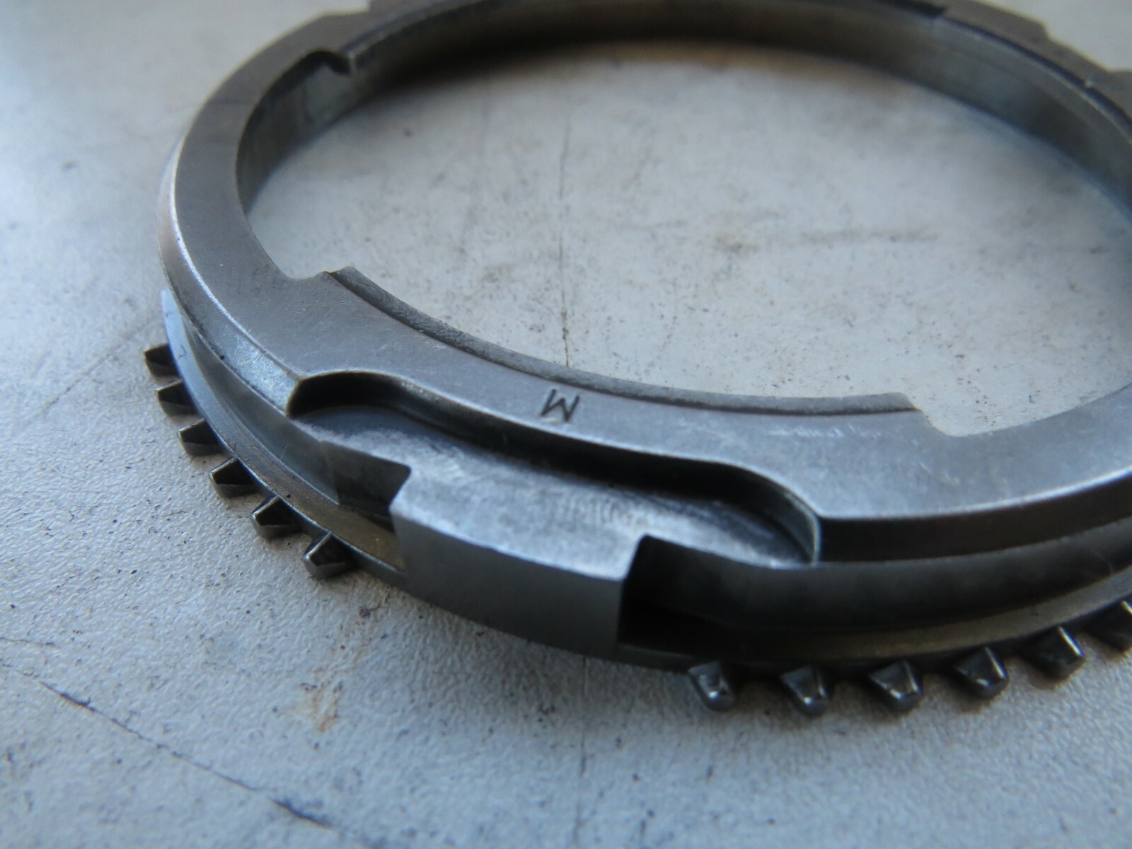 Porsche 911 1995-2011 OEM Manual Transmission Synchronizer Ring (Two Units) – Image 8