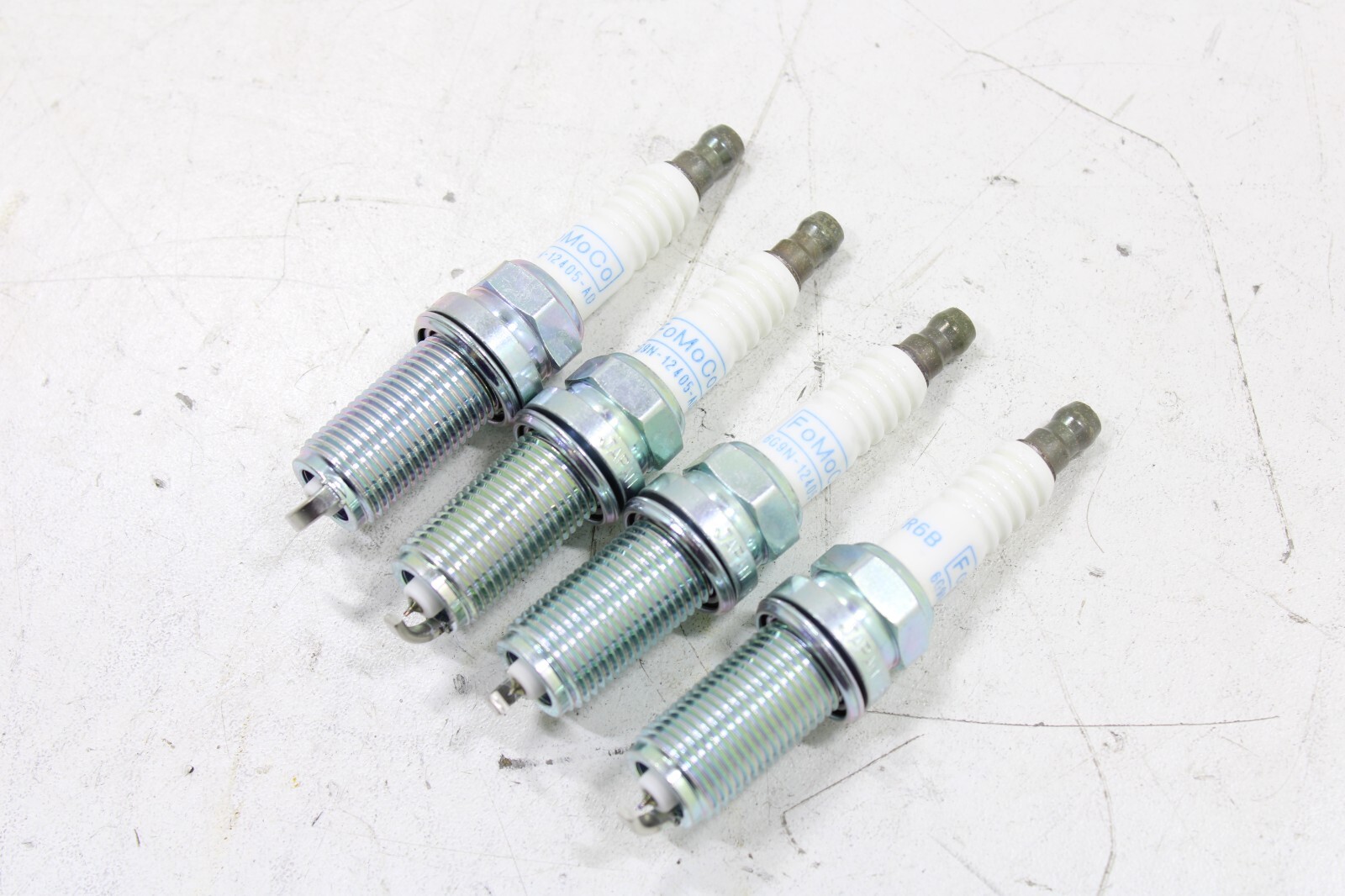 Volvo Subaru Saab Land Rover LR2 2004-2012 OEM NEW Ignition Spark Plug Set of 4 – Image 6