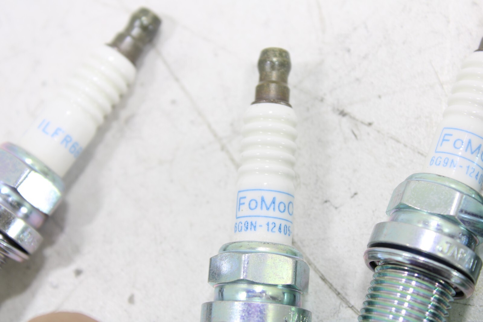 Volvo Subaru Saab Land Rover LR2 2004-2012 OEM NEW Ignition Spark Plug Set of 4 – Image 10