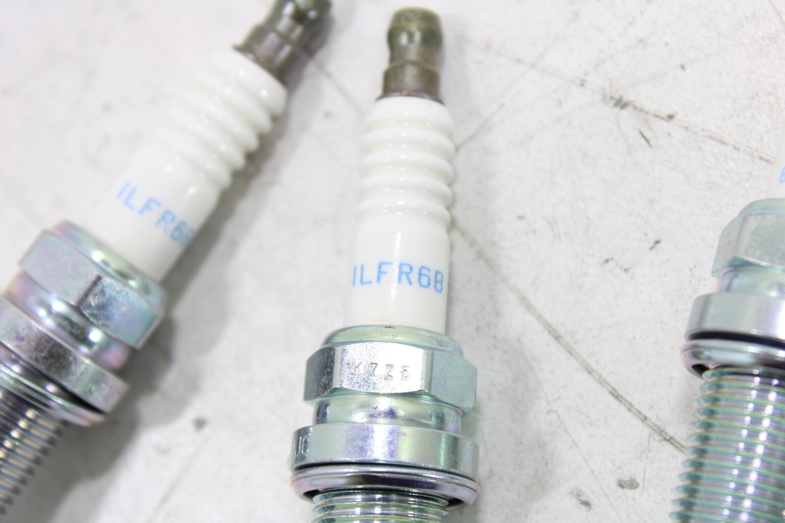 Volvo Subaru Saab Land Rover LR2 2004-2012 OEM NEW Ignition Spark Plug Set of 4 – Image 11