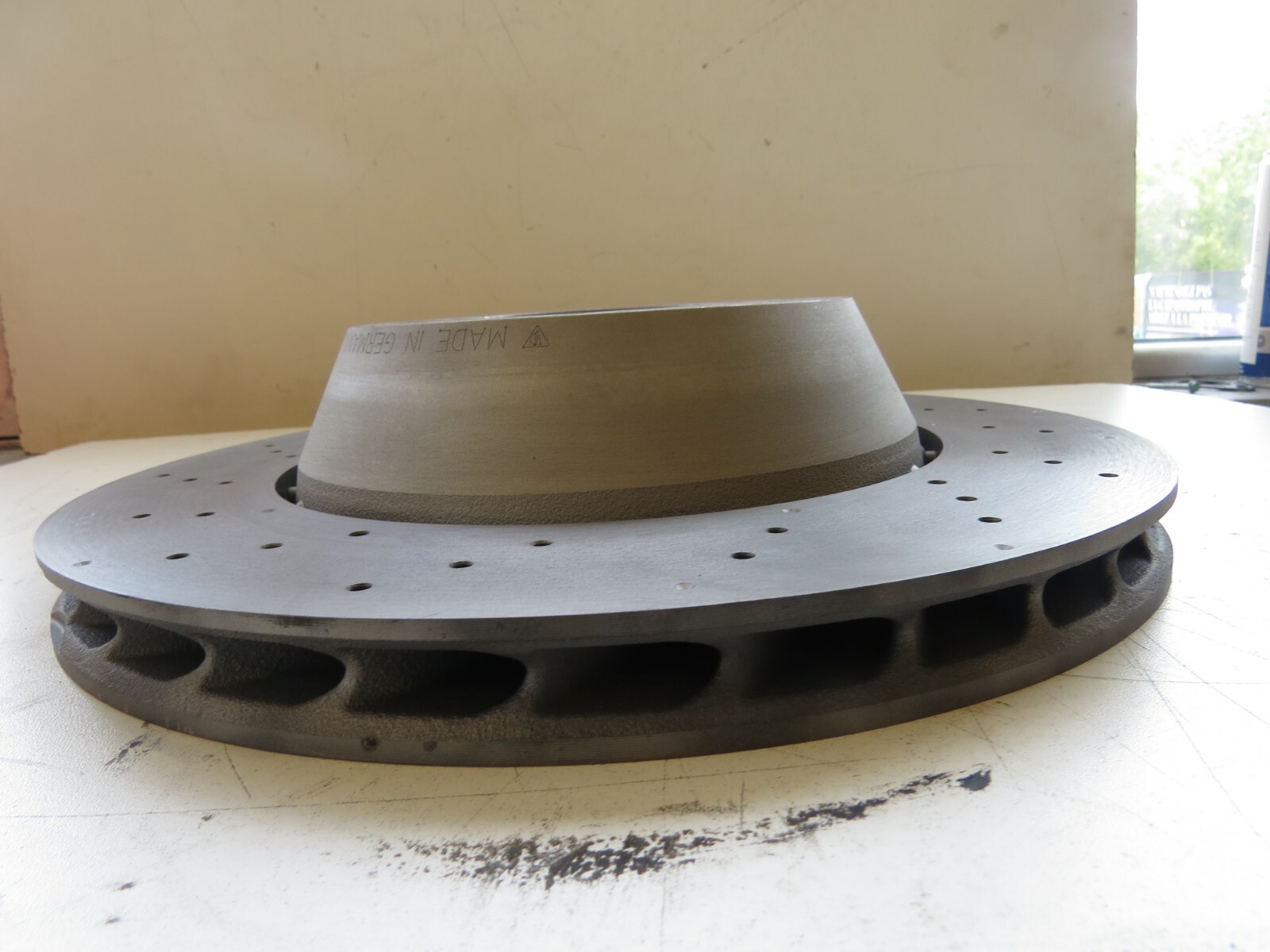 Porsche 911 2010-2011 OEM Rear Left Vented Refaced Brake Disc – Image 8