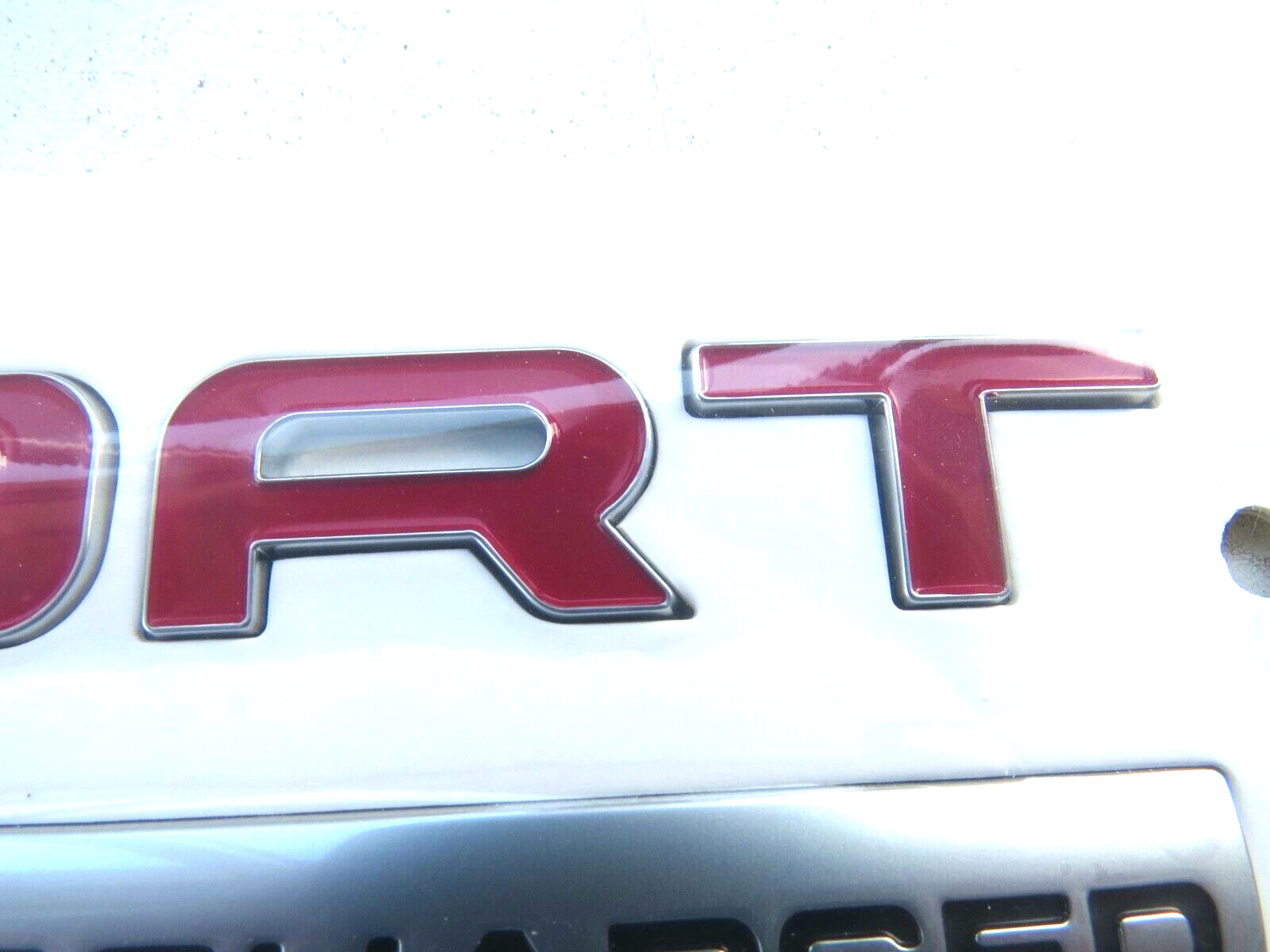 Land Rover Range Rover Sport 2014-2018 OEM NEW Hatch Emblem Tailgate Emblem Rear - Image 11