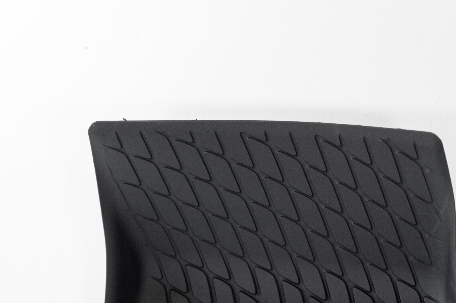 Mercedes A250 CLA250 OEM Winter Rubber floor Mat set 2020-2023 Front & Rear - Image 11