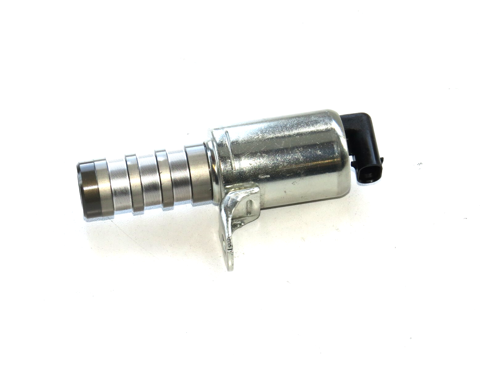 Aston Martin DB9 Vanquish 2013-2018 OEM VVT Variable Valve Timing Solenoid - Image 3