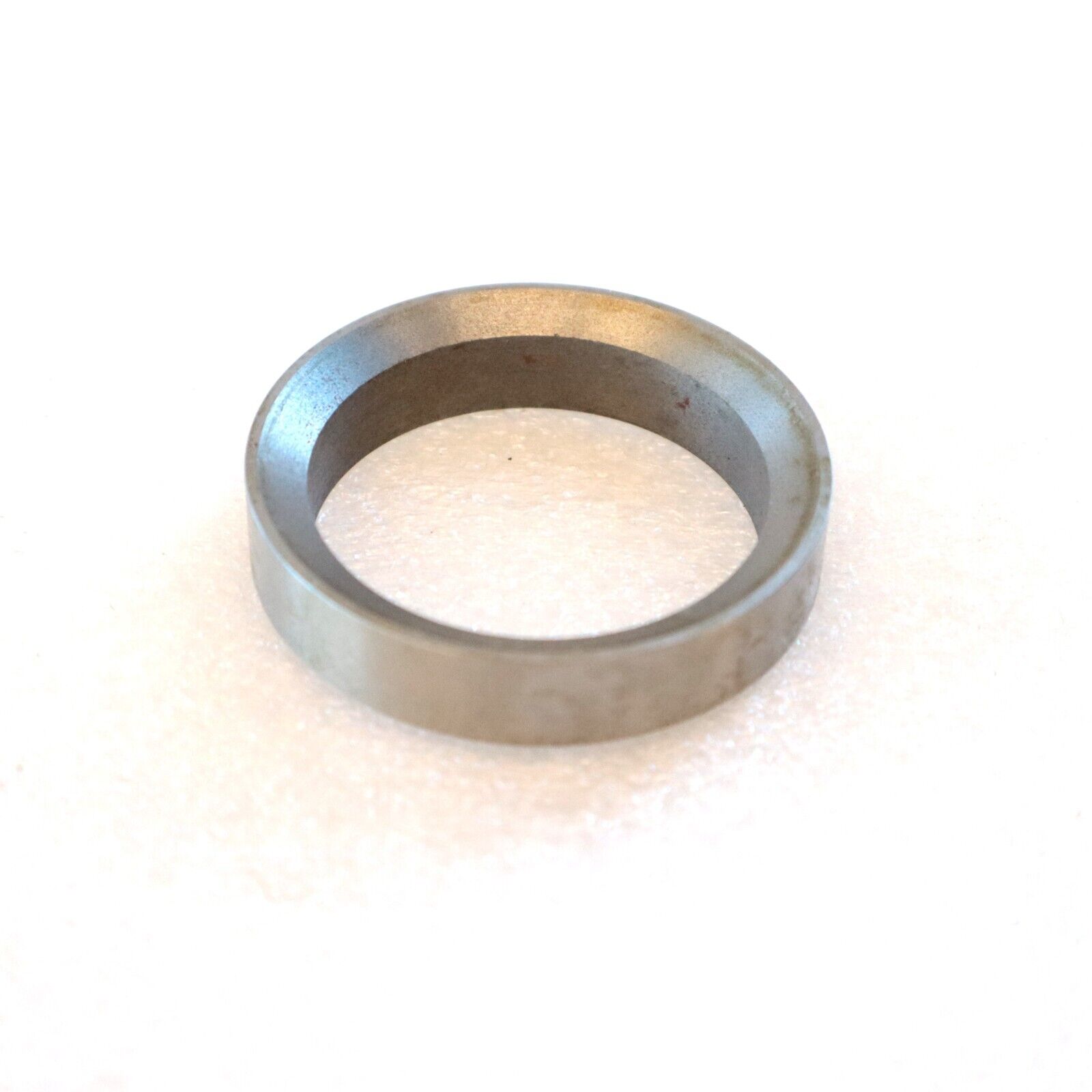 Bentley Rolls Royce 1959-1968 OEM NOS Valve Seat