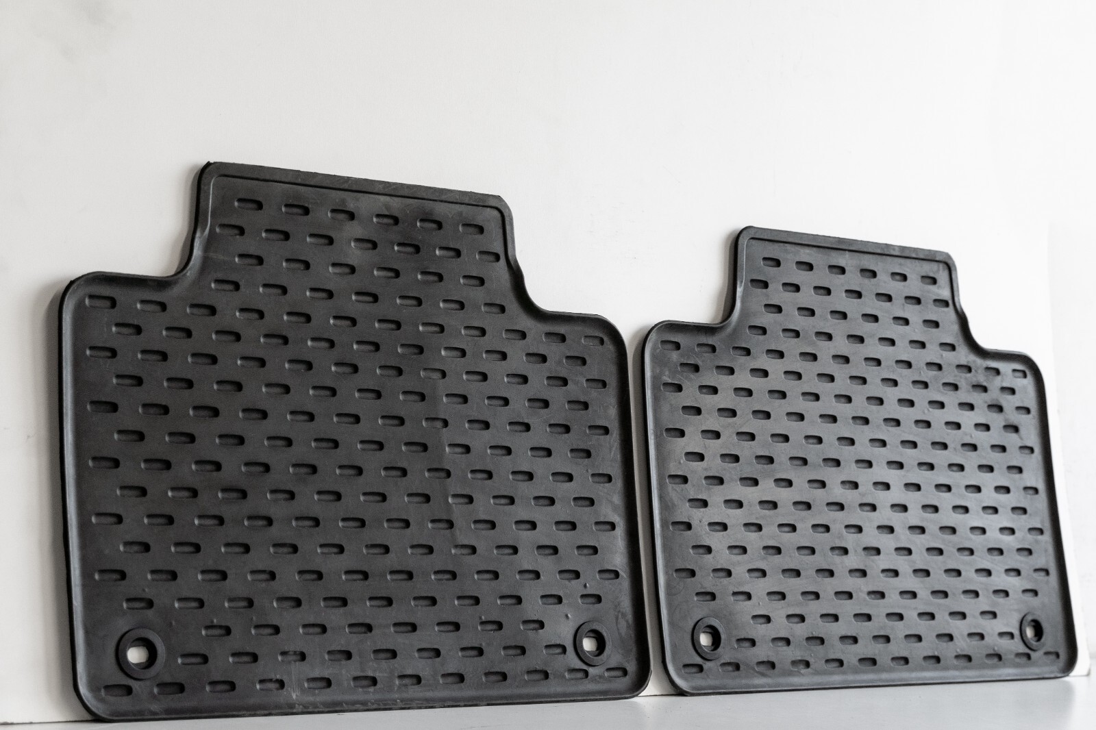 Porsche Cayenne OEM Winter Rubber Floor Mat Set of 4 All season 2010-2015 – Image 16