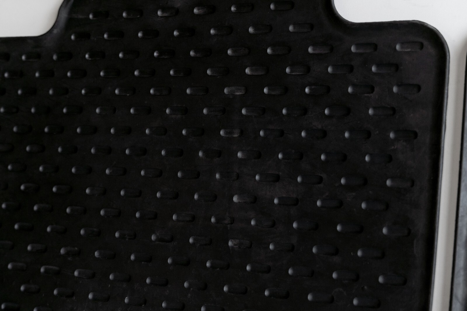 Porsche Cayenne OEM Winter Rubber Floor Mat Set of 4 All season 2010-2015 – Image 19