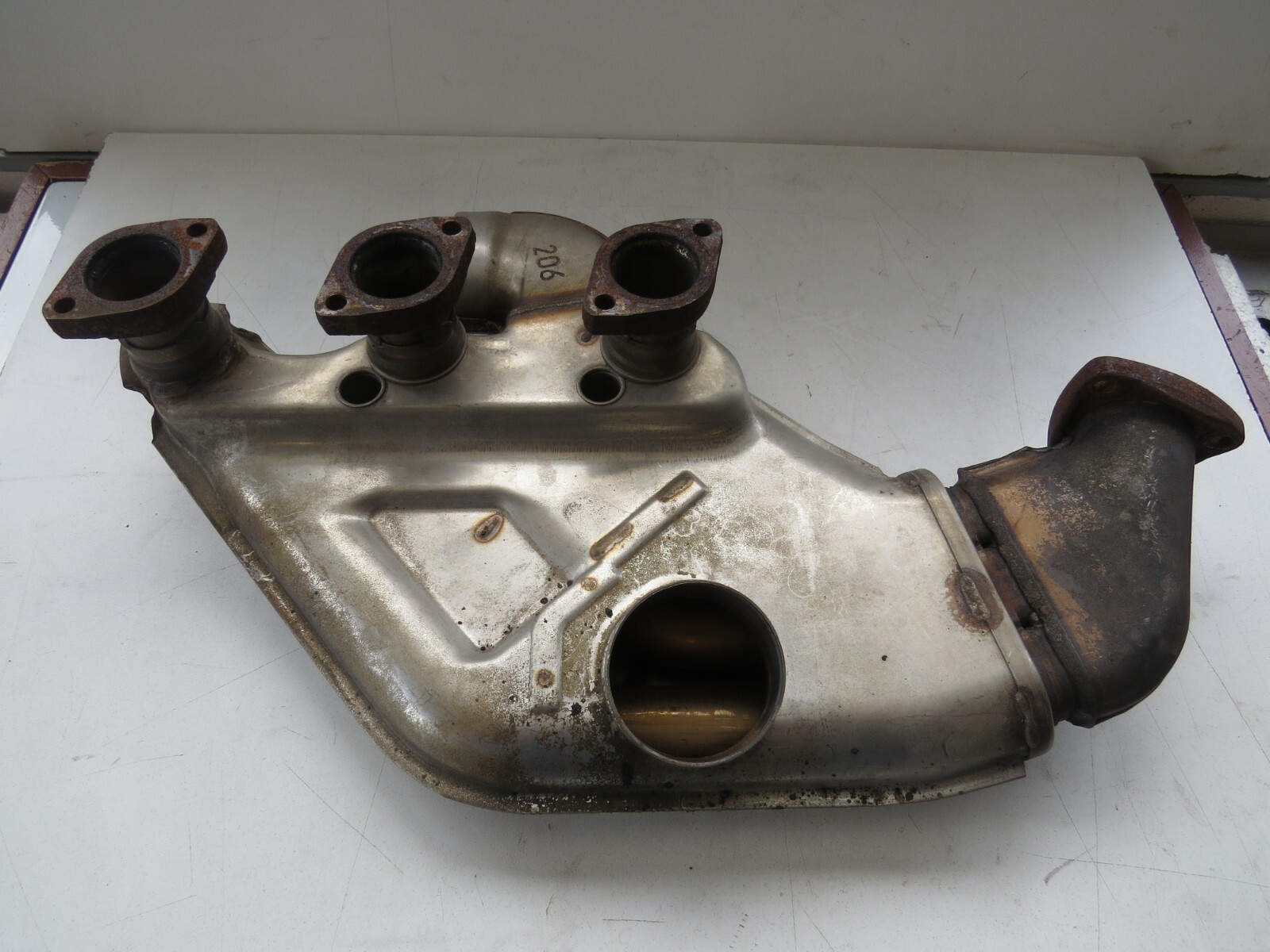Porsche 911 1995-1998 OEM Exhaust Manifold System Heat Exchanger Set Left – Image 2