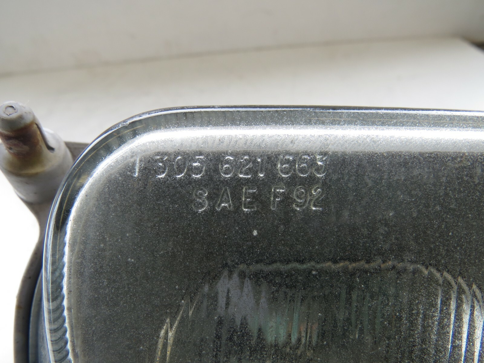 Mercedes E300 E320 E55 AMG 1996 1997 1998 1999 2000 2001 OEM Fog Light FR Right - Image 4