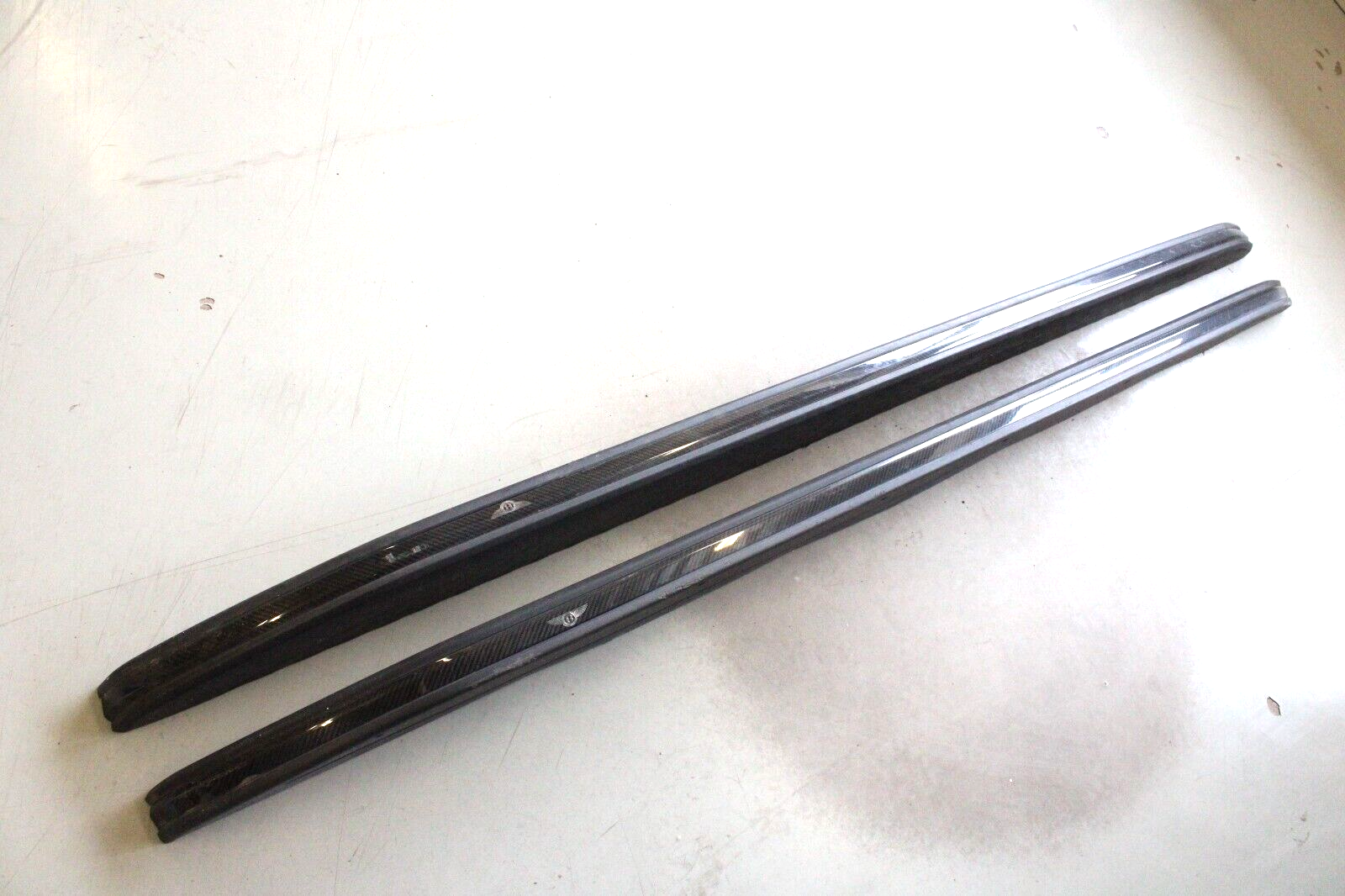 Bentley Bentayga 2017-2020 OEM Running Boards Side Step Set w/Carbon Fiber Trim - Image 6
