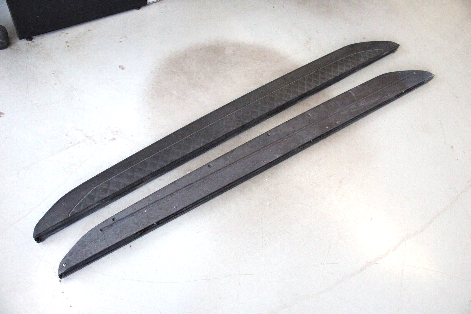 Bentley Bentayga 2017-2020 OEM Running Boards Side Step Set w/Carbon Fiber Trim - Image 8