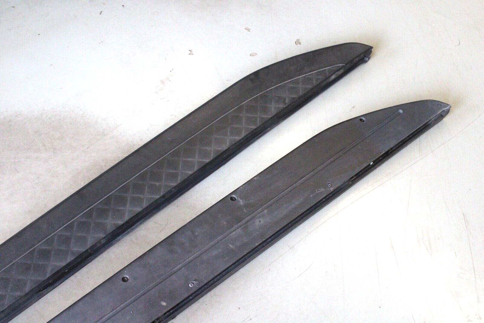 Bentley Bentayga 2017-2020 OEM Running Boards Side Step Set w/Carbon Fiber Trim - Image 21