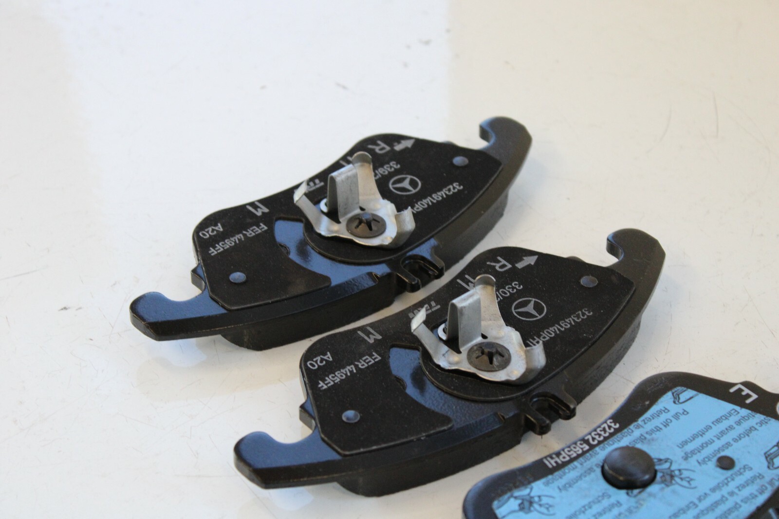 Mercedes-Benz SLK300 C300 2008-2020 OEM New Complete Front Set Disc Brake Pads - Image 4