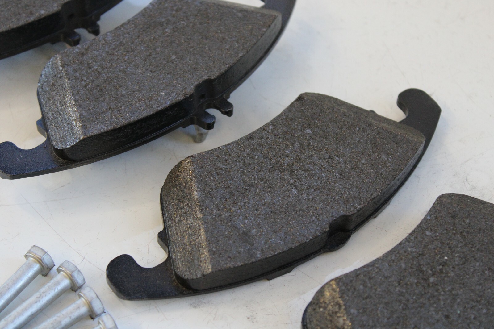 Mercedes-Benz SLK300 C300 2008-2020 OEM New Complete Front Set Disc Brake Pads - Image 9