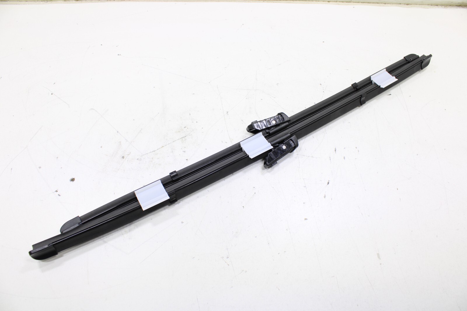 Porsche 911 2020-2023 OEM NEW Window Wiper Blade Set of 2 Front – Image 5