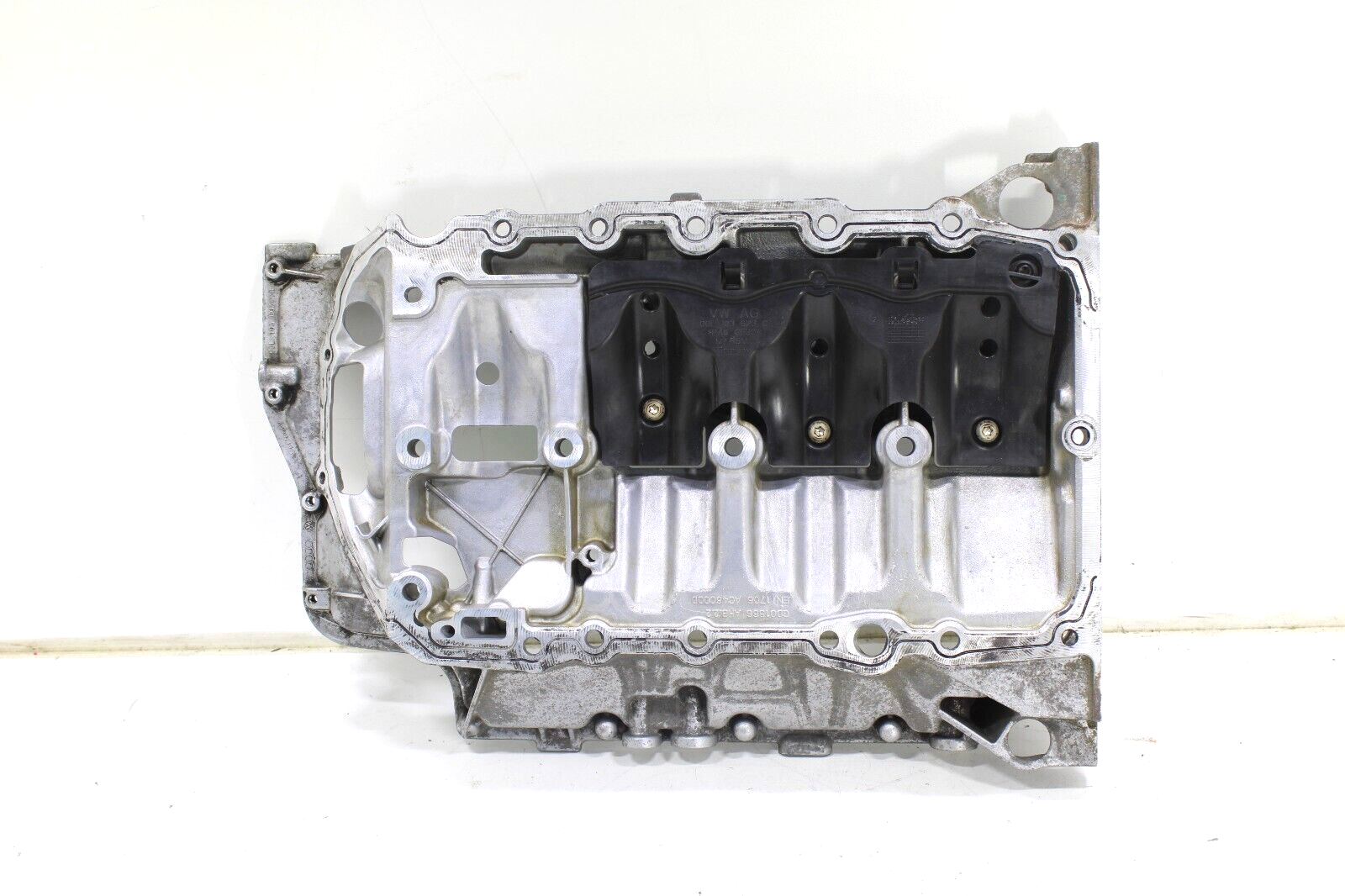 Audi A4 A5 A6 A7 Q5 Q7 2.0L 2017-2023 OEM Engine Oil Pan Upper