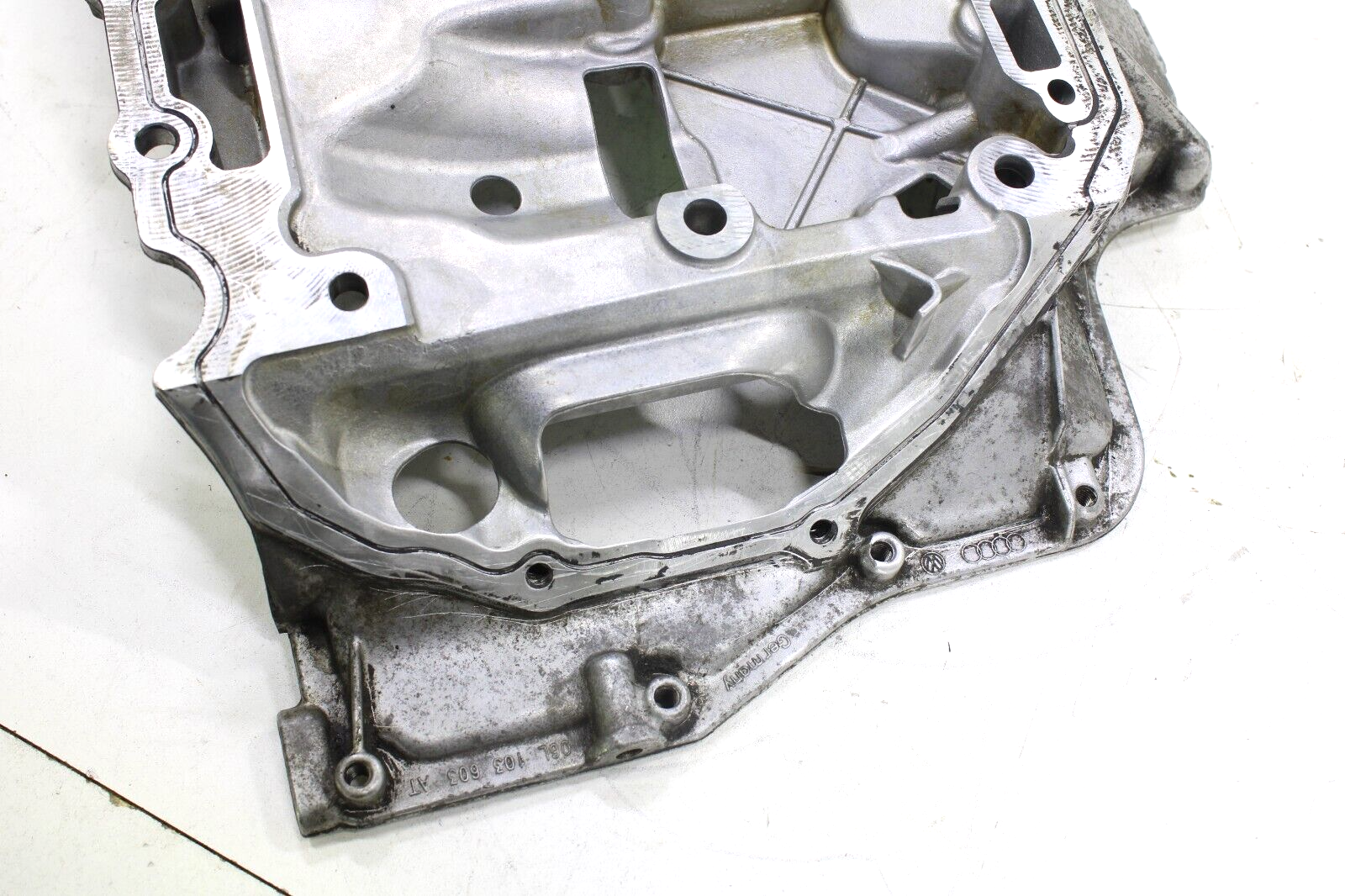 Audi A4 A5 A6 A7 Q5 Q7 2.0L 2017-2023 OEM Engine Oil Pan Upper – Image 17
