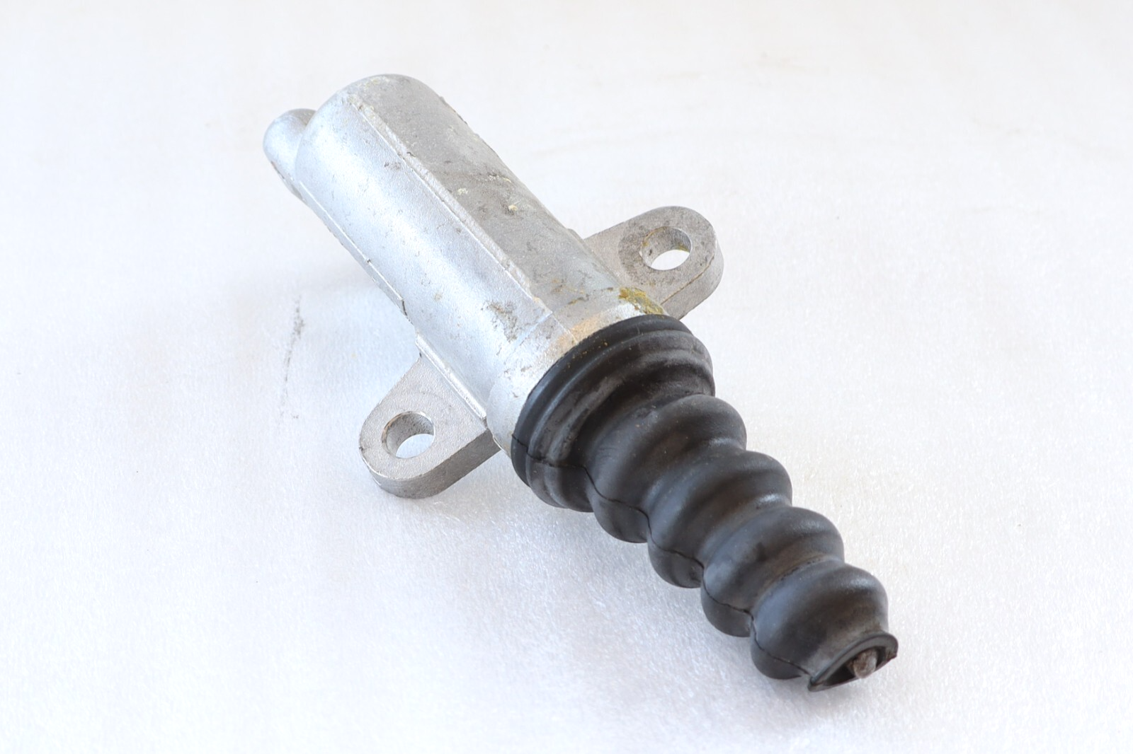 Porsche 911 996 997 1999-2008 OEM Clutch Slave Cylinder - Image 5