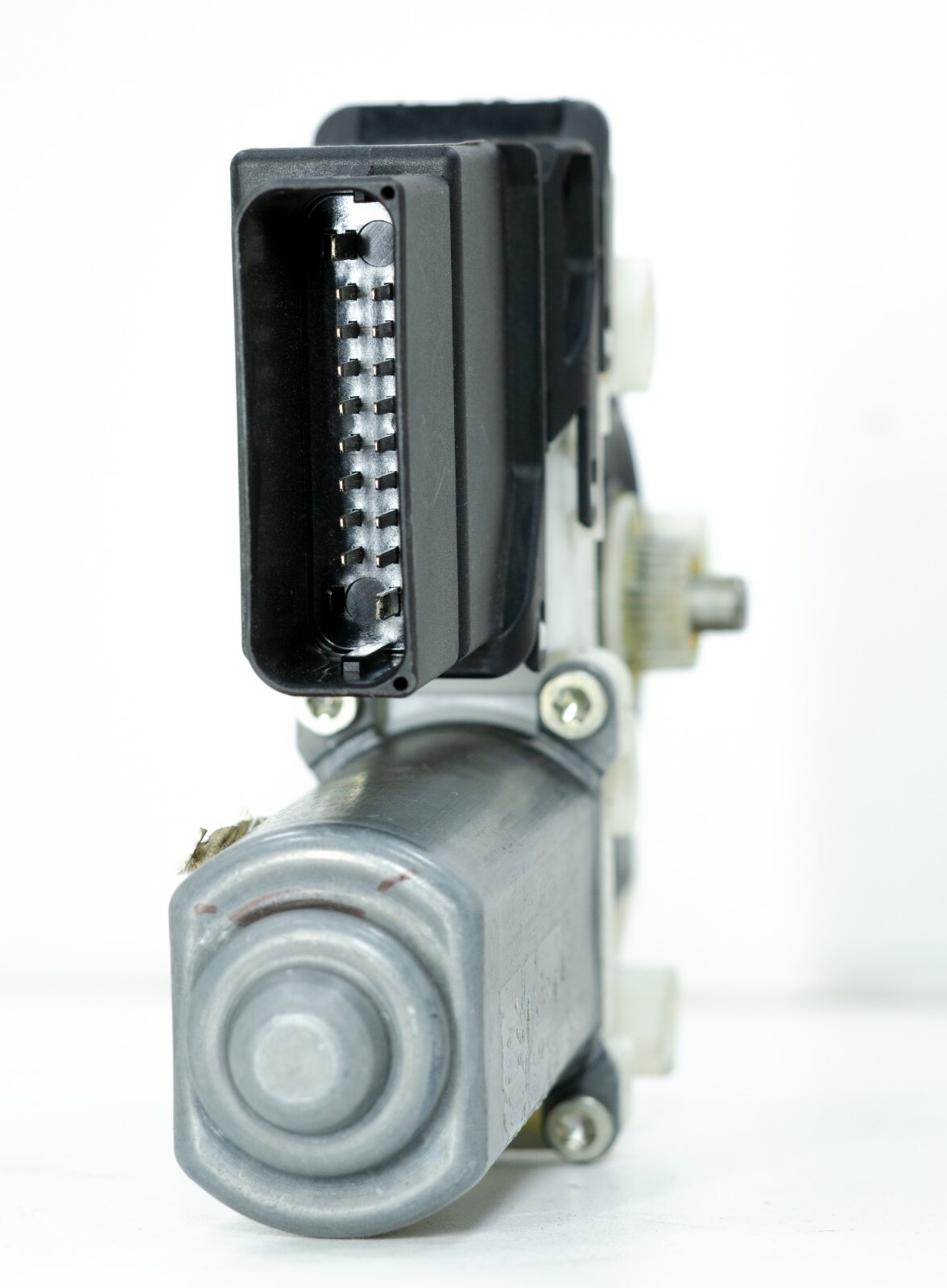 Volkswagen Golf City 2007-2010 OEM Window Motor Rear Left (Driver Side) – Image 7