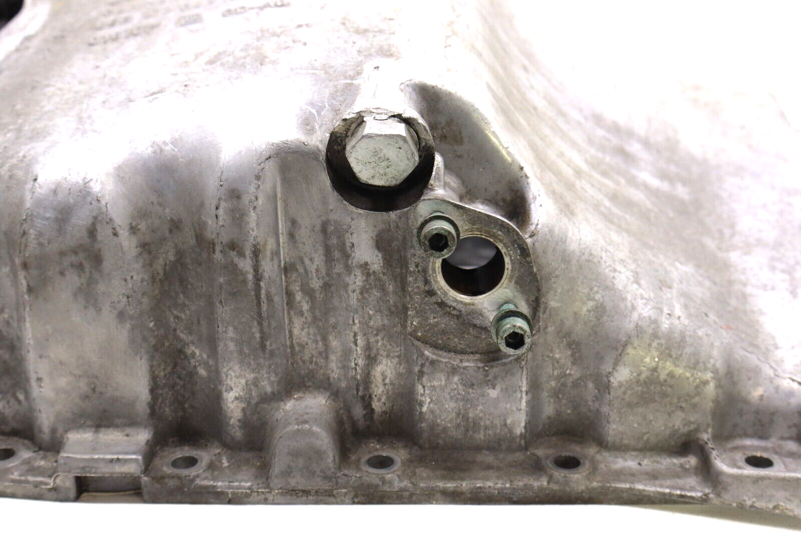 Volkswagen Passat Audi A4 Quattro 2001-2005 OEM Engine Oil Pan – Image 3