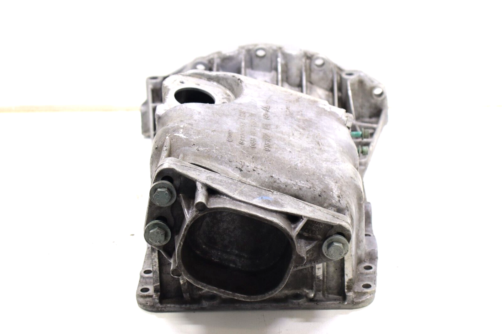 Volkswagen Passat Audi A4 Quattro 2001-2005 OEM Engine Oil Pan – Image 8