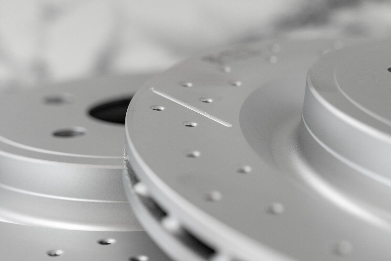 Mercedes CLA45 GLA45 SLC43 SLK55 Rear Brake Disc Rotor & Pad set OEM 2014-2020 – Image 11