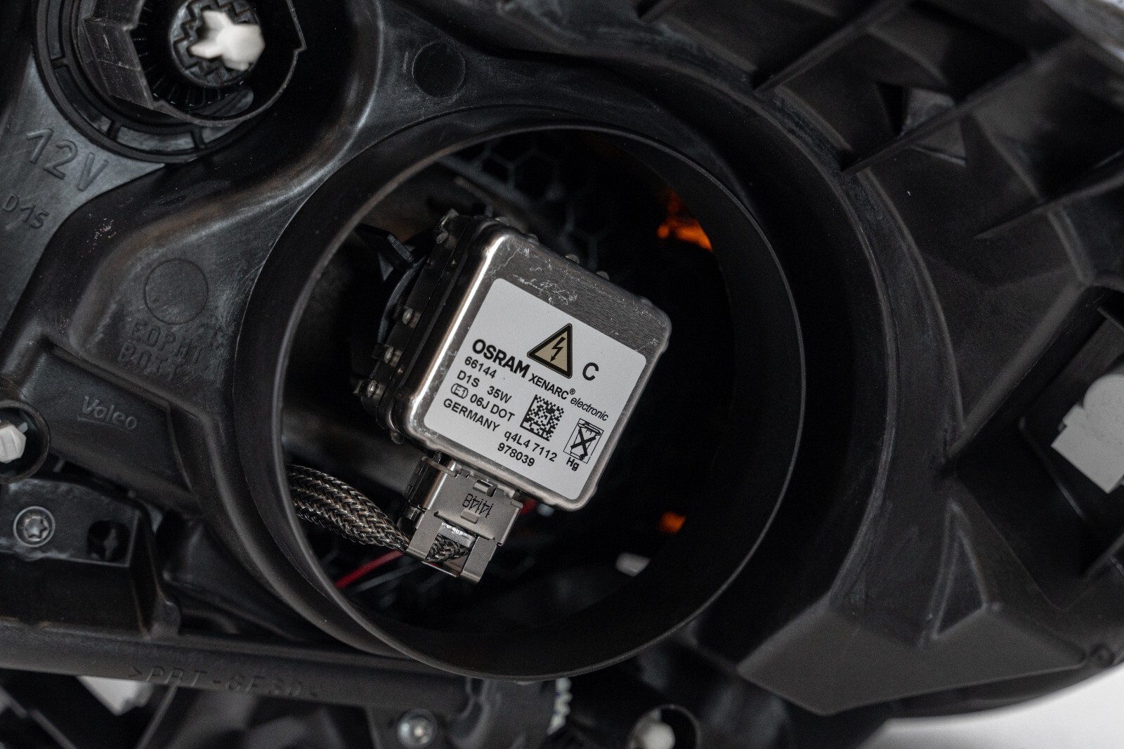 Aston Martin Vanquish Headlight Right Passenger OEM 2012-2018 Genuine Original – Image 12