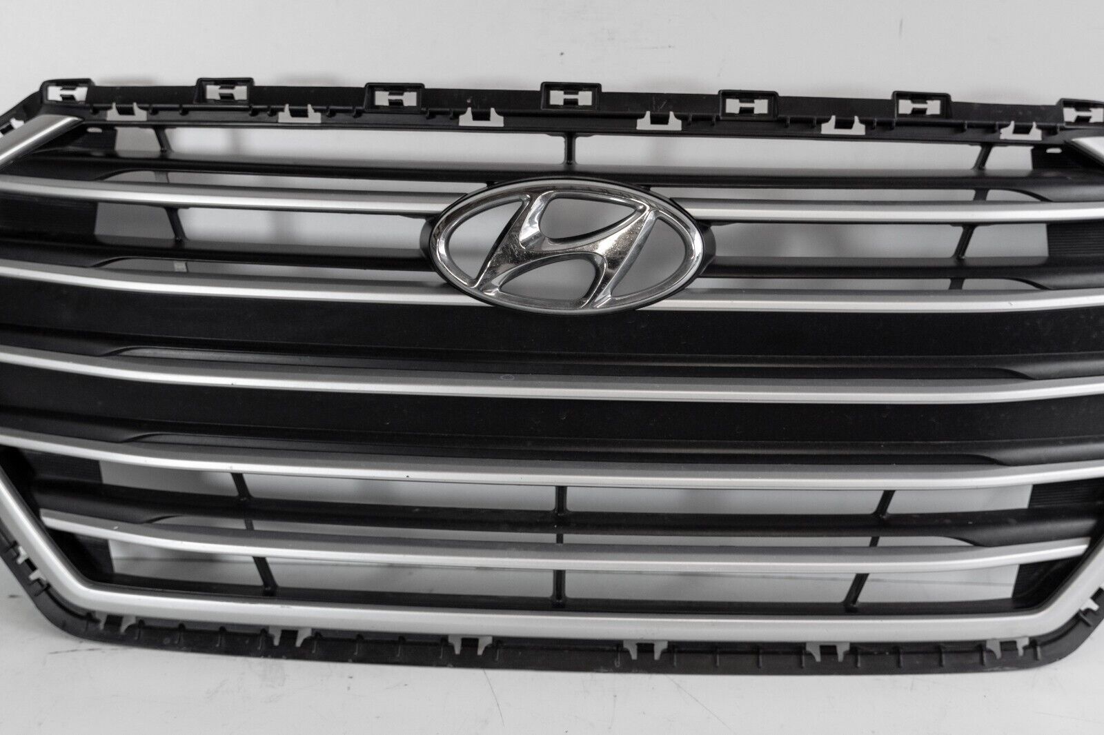Hyundai Elantra Front Grille OEM 2016 2017 2018 Genuine Original 86350-F3000 - Image 5
