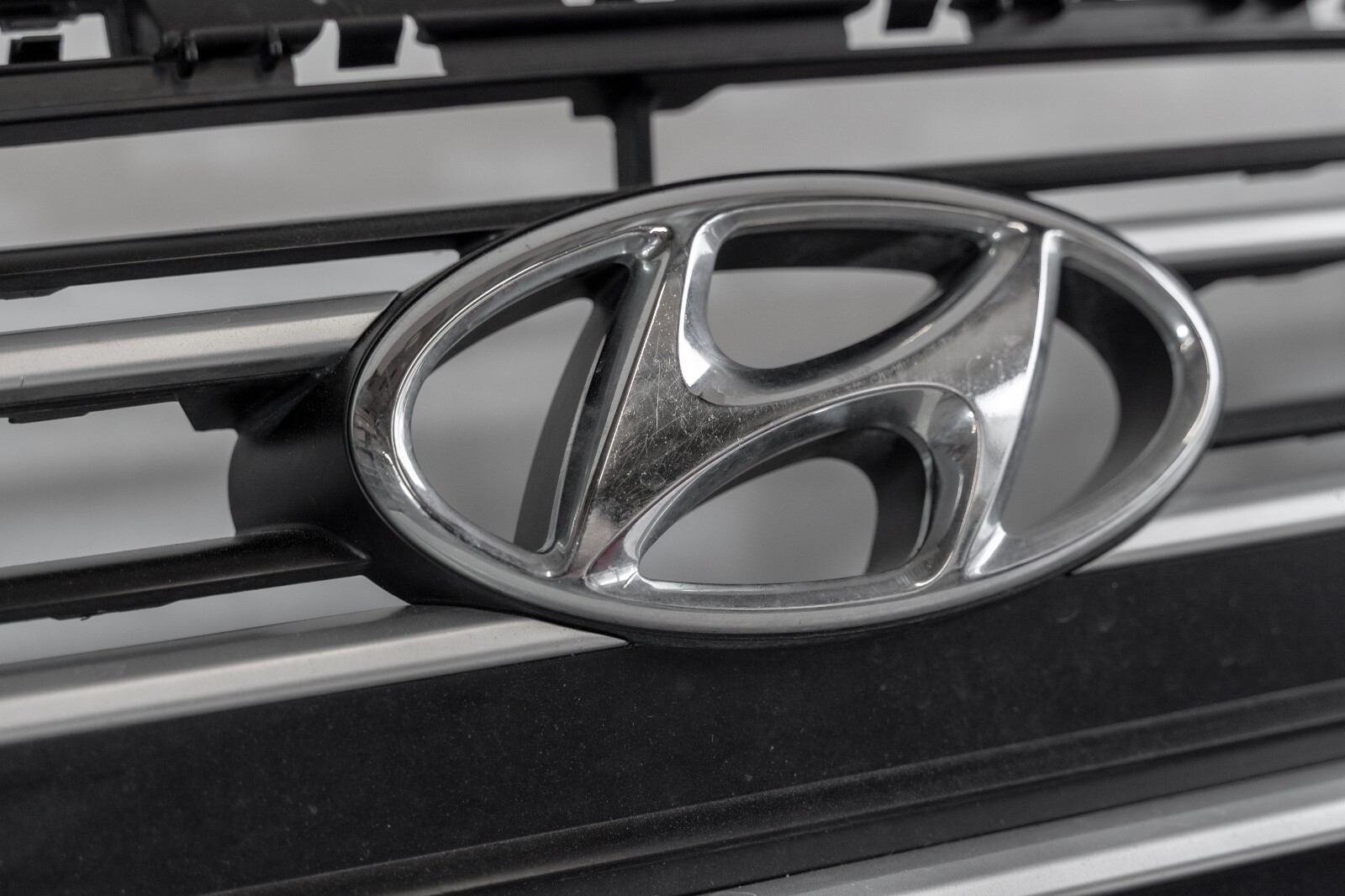 Hyundai Elantra Front Grille OEM 2016 2017 2018 Genuine Original 86350-F3000 - Image 9