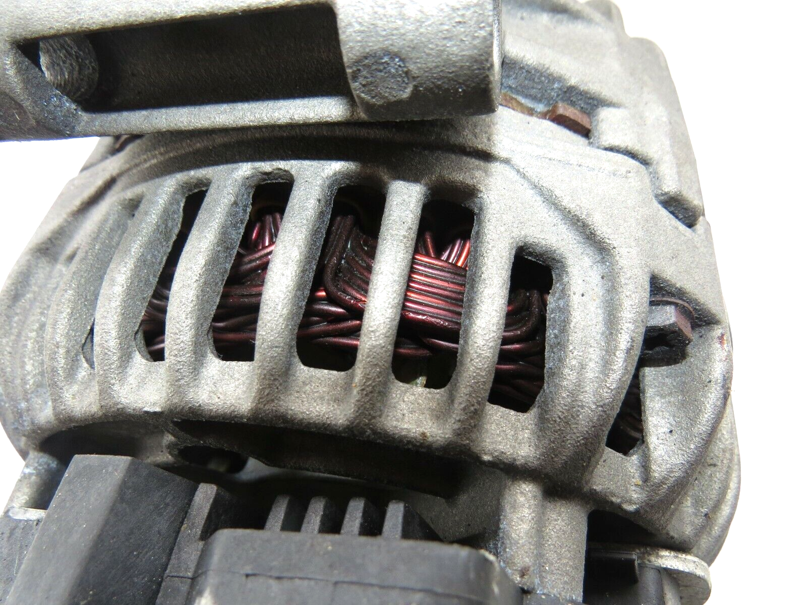 Volkswagen Audi 2.0L 2007-2018 OEM Alternator Generator 140 AMP BOSCH - Image 7