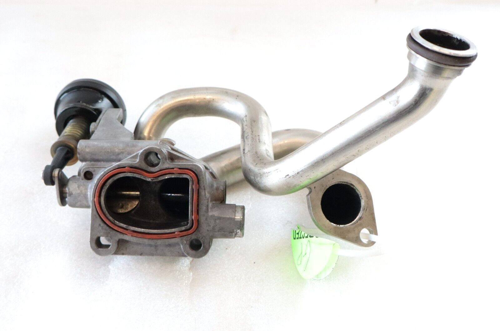 Mercedes E350 GL350 ML350 S63 AMG 2011-2016 OEM EGR Changeover Valve W/Pipes - Image 10